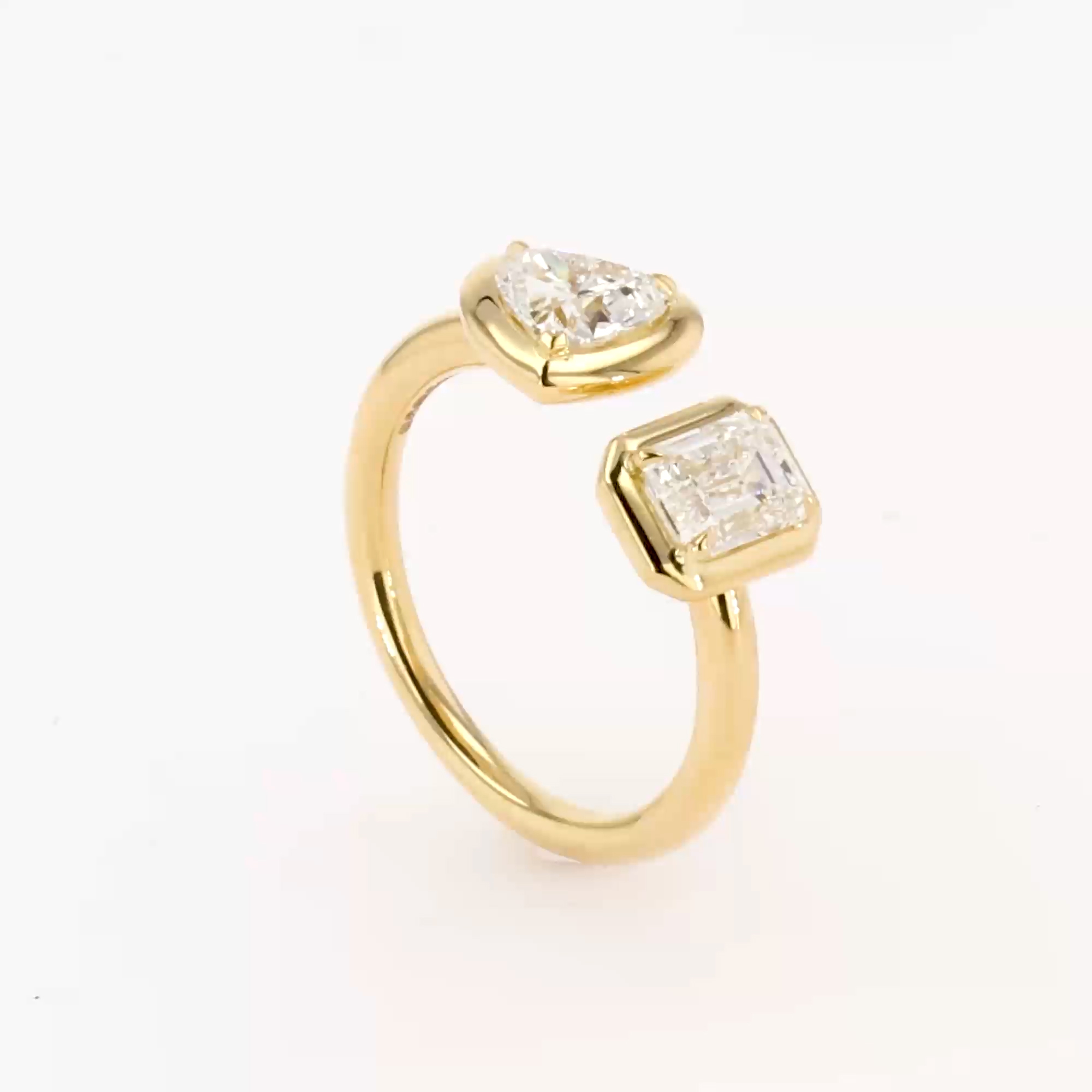 Skimming Stone Diamond Toi et Moi Ring in 18ct Yellow Gold