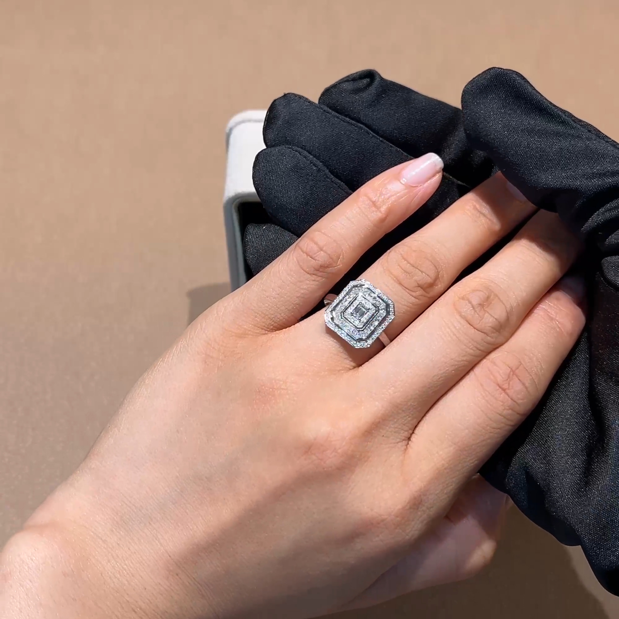 Emerald cut Diamond Ripple Ring 0.14ct in Platinum