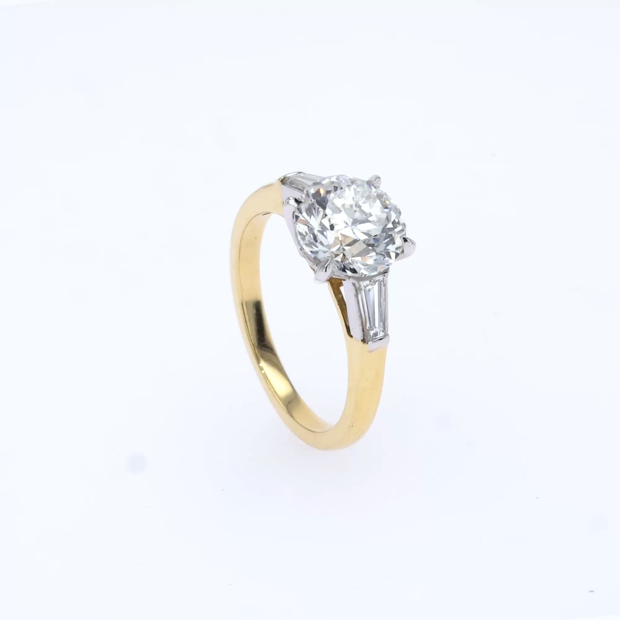 Regency 2.50ct Brilliant Cut Diamond Ring in 18ct Yellow Gold and Platinum