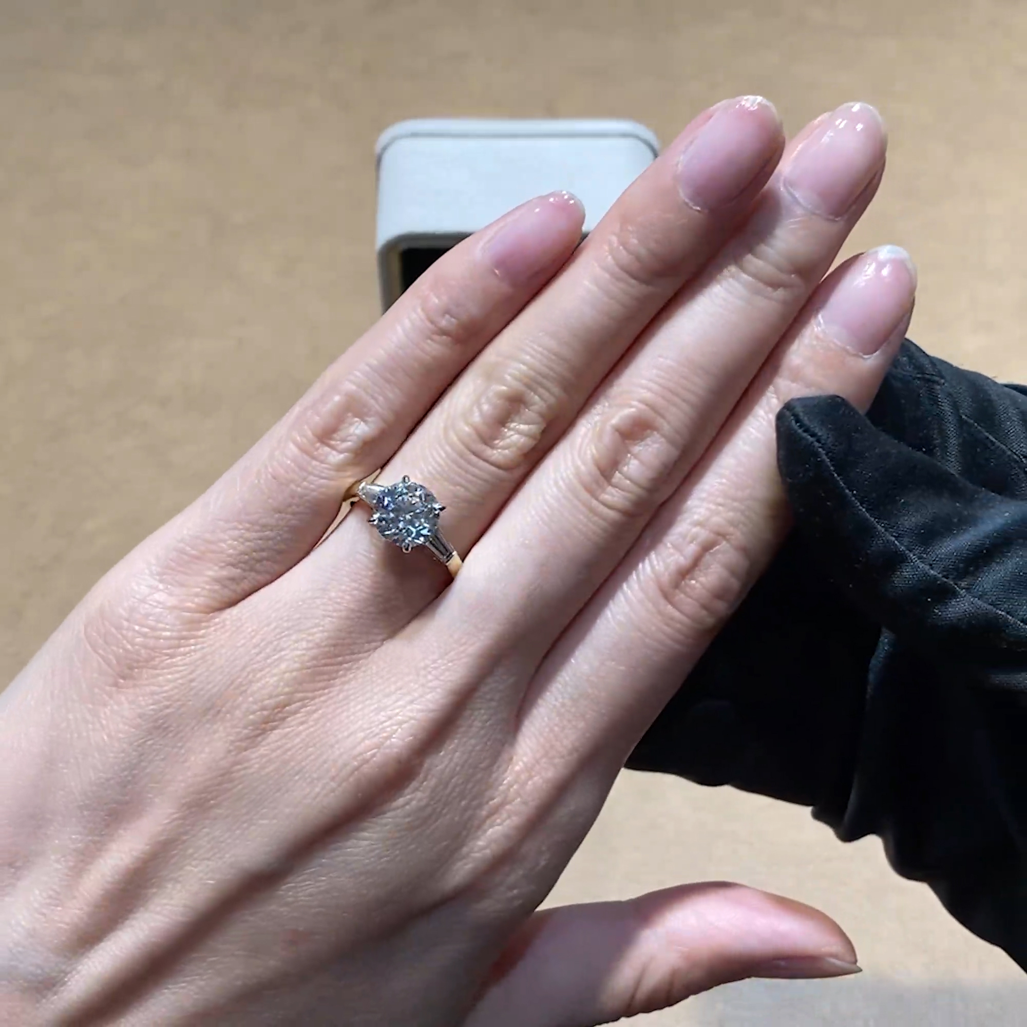 Regency 2.50ct Brilliant Cut Diamond Ring in 18ct Yellow Gold and Platinum