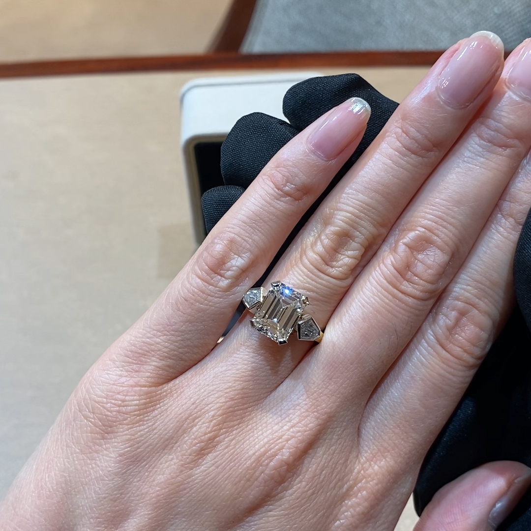 Kite Setting 4.04ct Emerald Cut Diamond Ring in 18ct Yellow Gold and Platinum