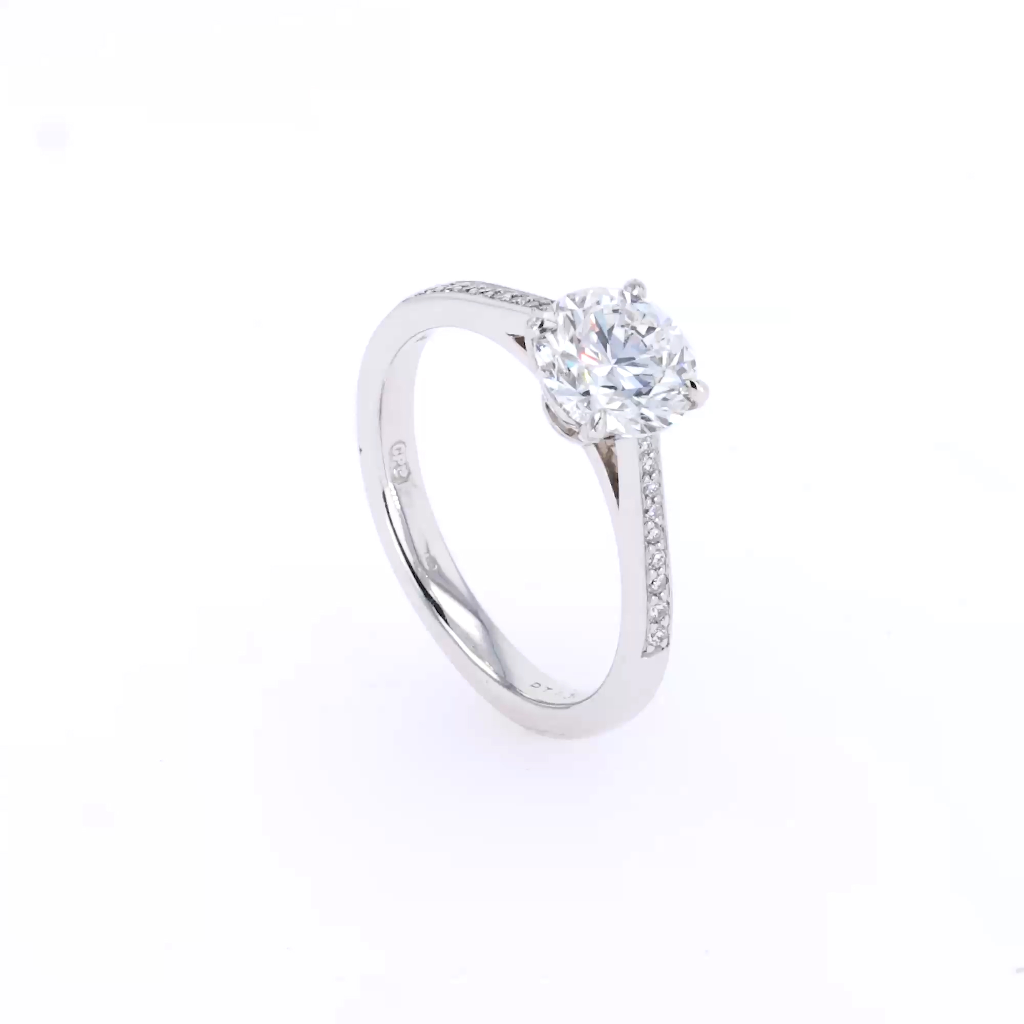 Classic 1.53ct Brilliant Cut Diamond Ring in Platinum