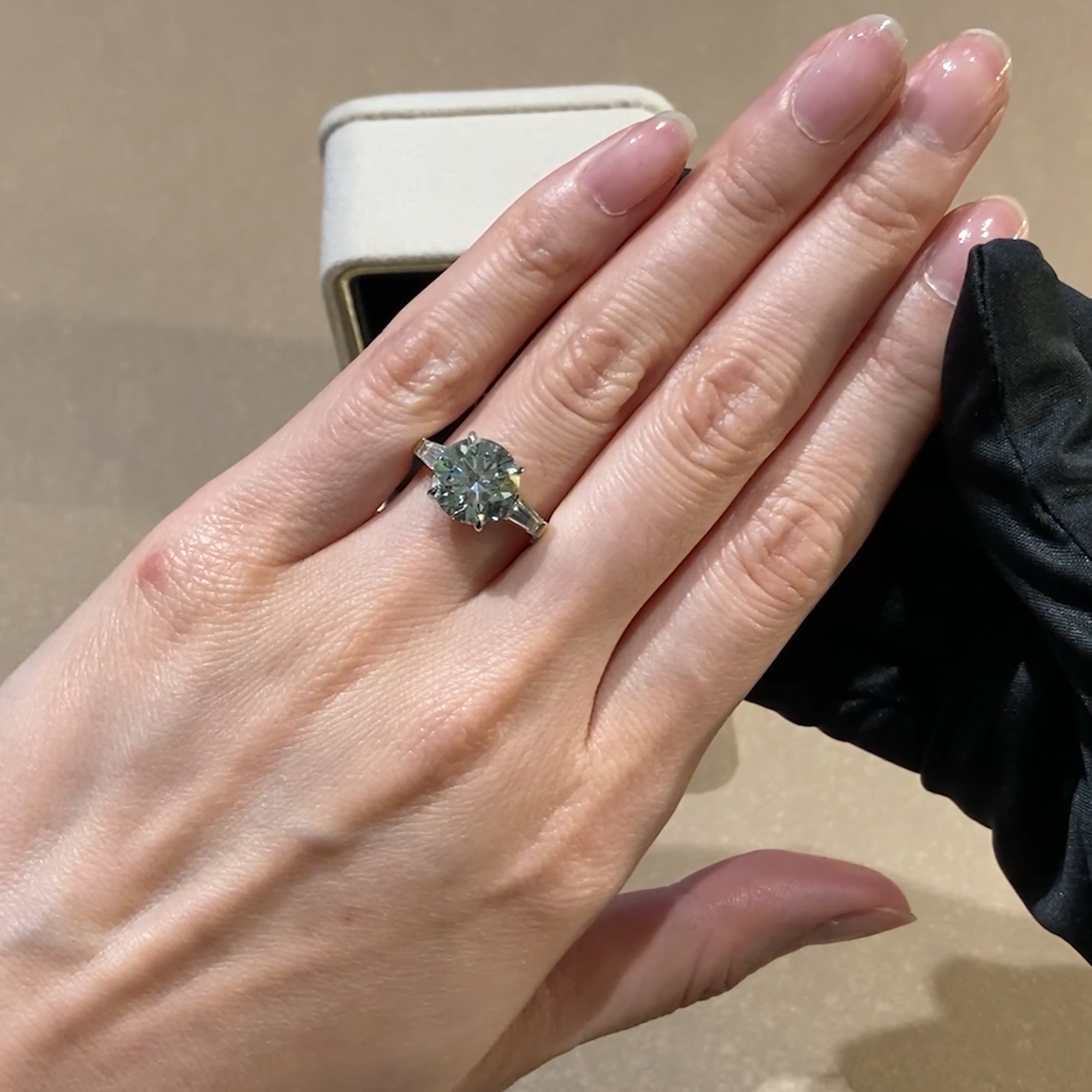 Regency 4.07ct Brilliant Cut Diamond Ring in 18ct Yellow Gold