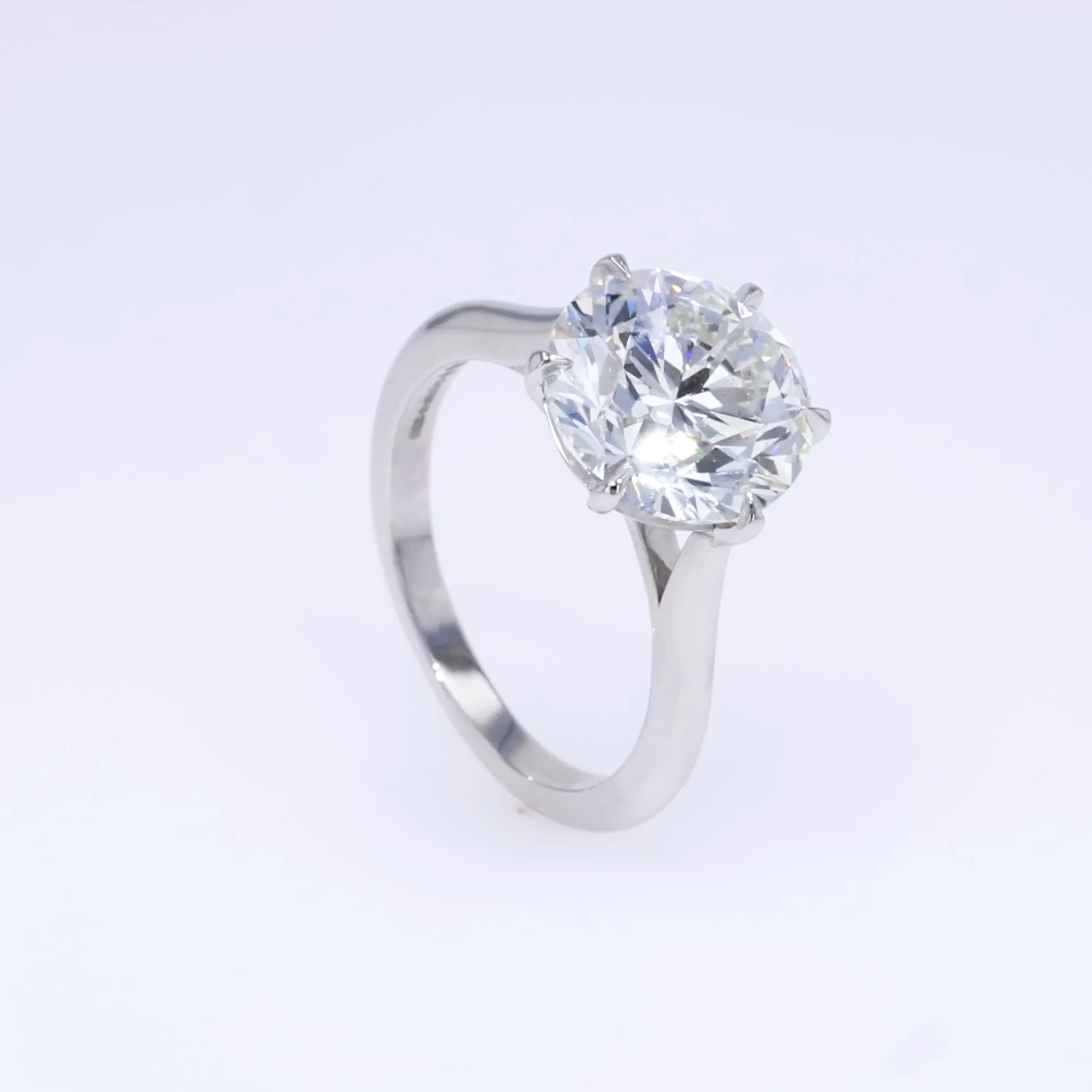 Classic Six-Claw 5.01ct Brilliant Cut Diamond Ring in Platinum
