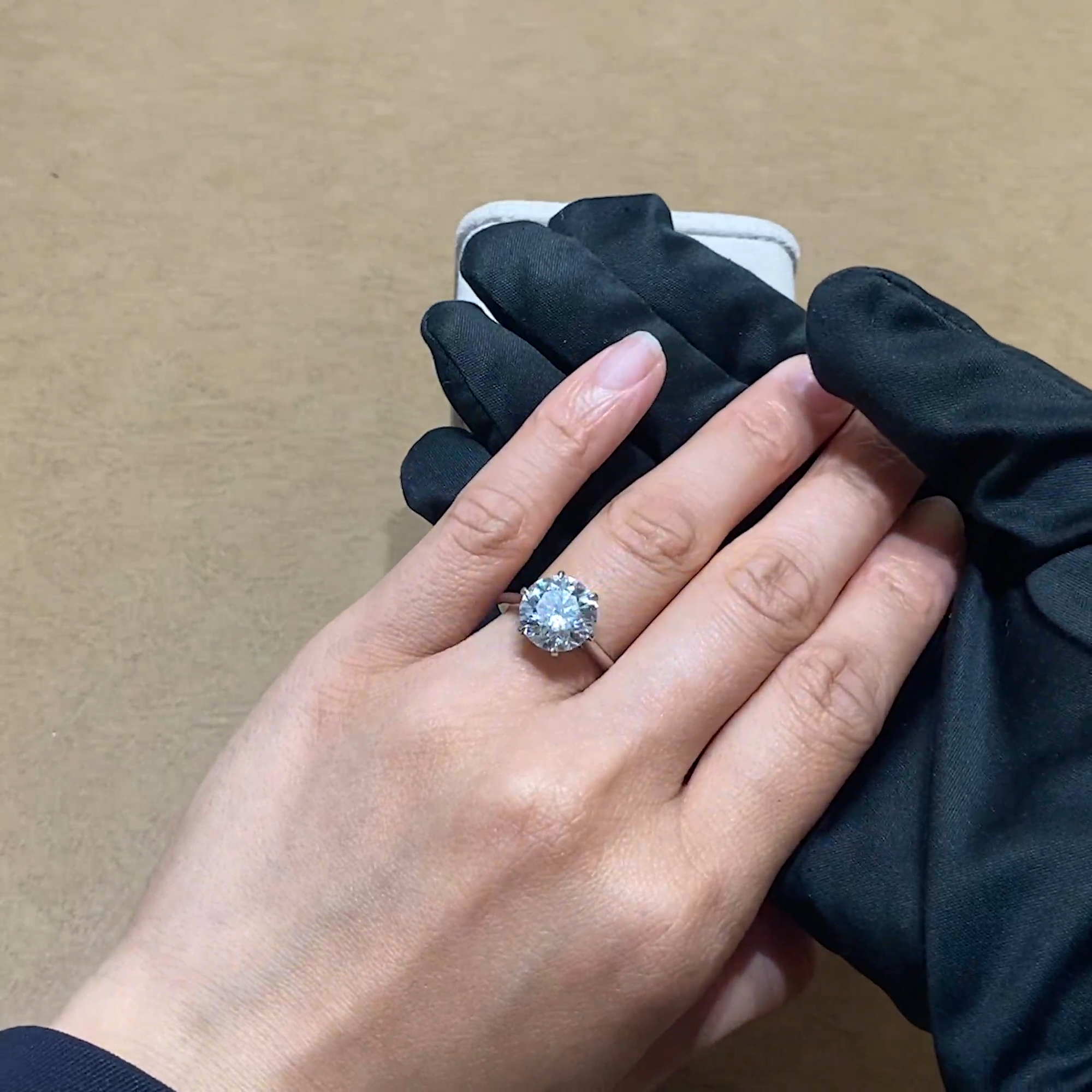 Classic Six-Claw 5.01ct Brilliant Cut Diamond Ring in Platinum