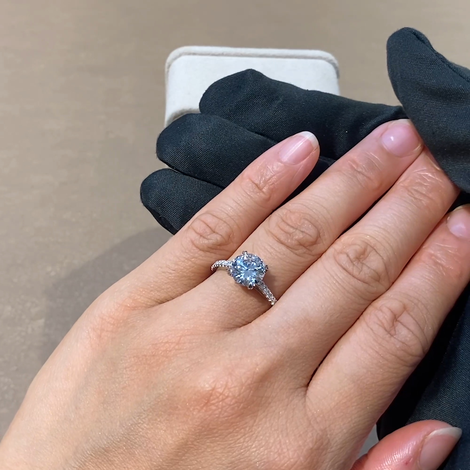 Aurora 2.01ct Brilliant Cut Diamond Ring in Platinum