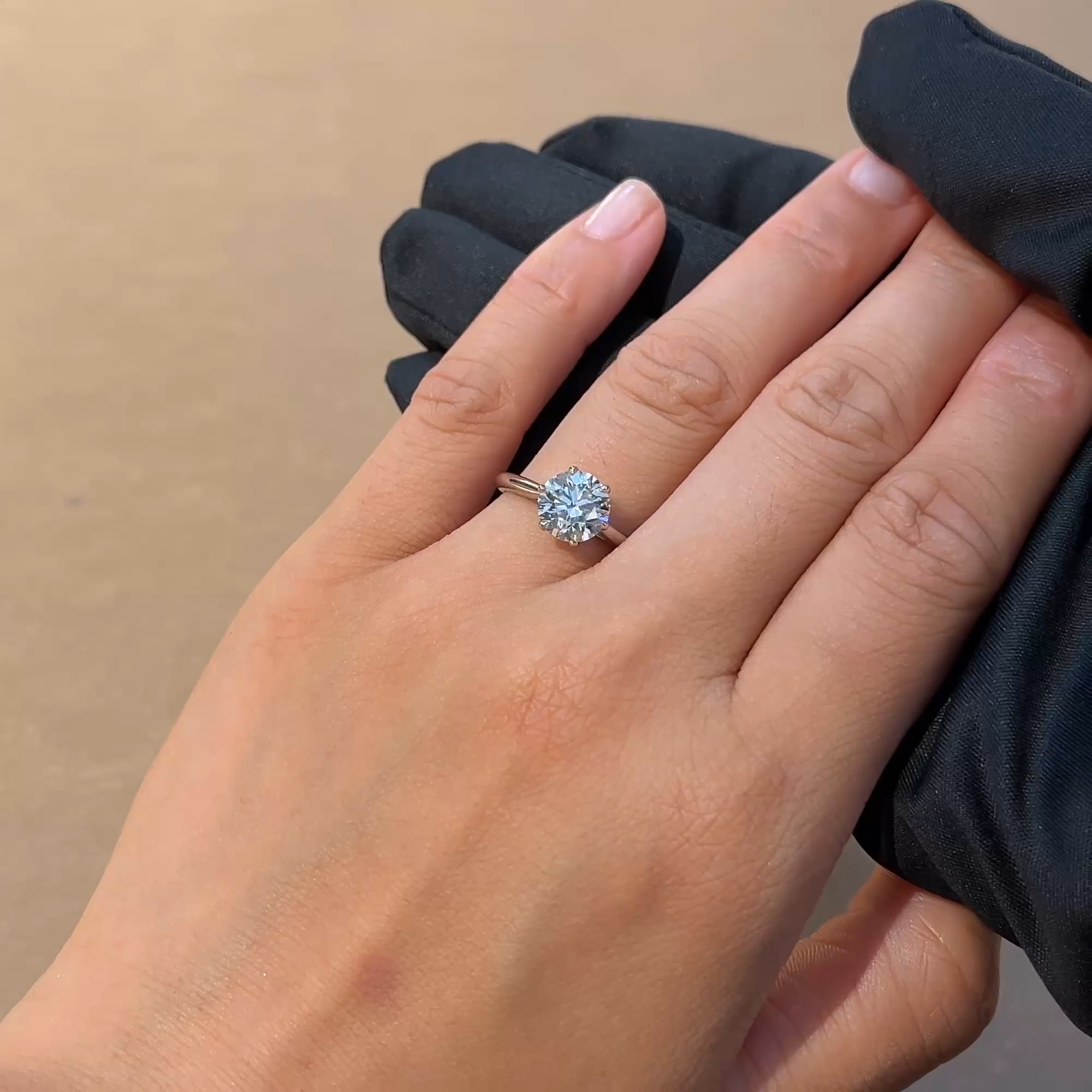 Classic Six-Claw 2.01ct Brilliant Cut Diamond Ring in Platinum