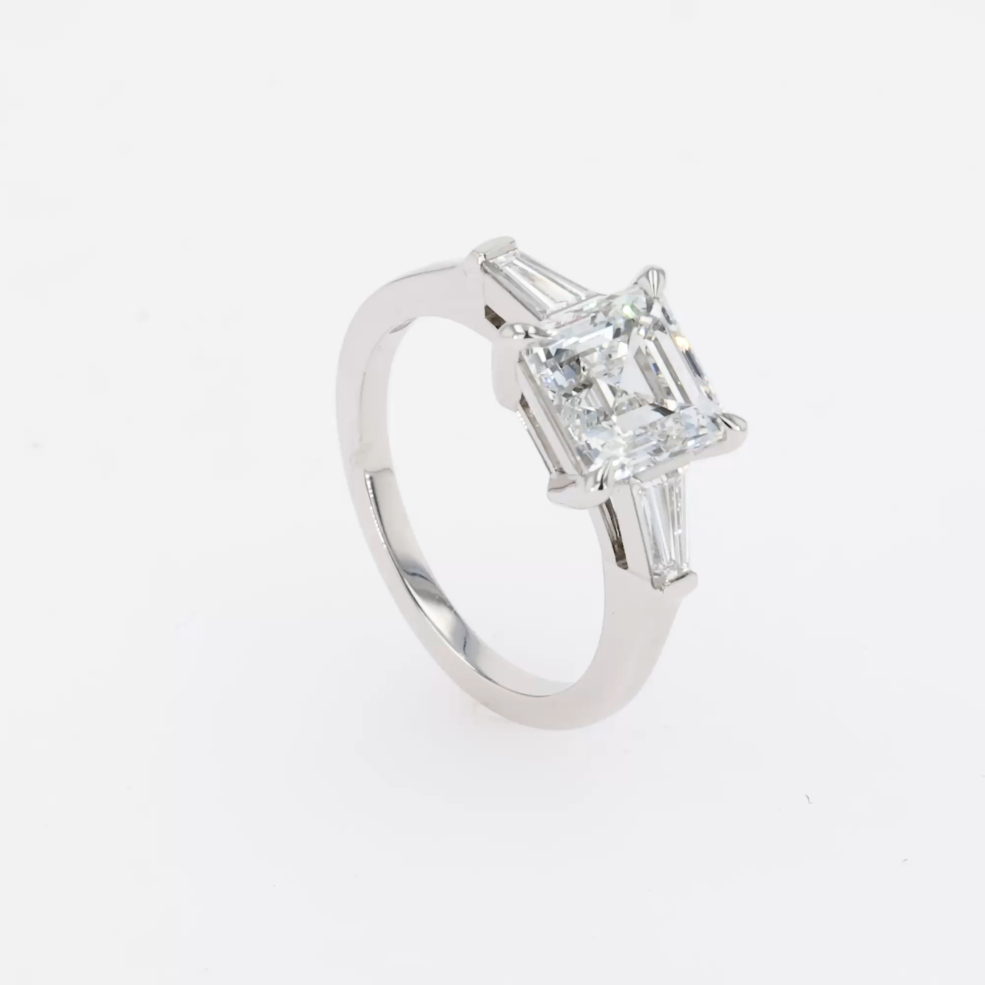 Regency 2.50ct Asscher Cut Diamond Ring in Platinum