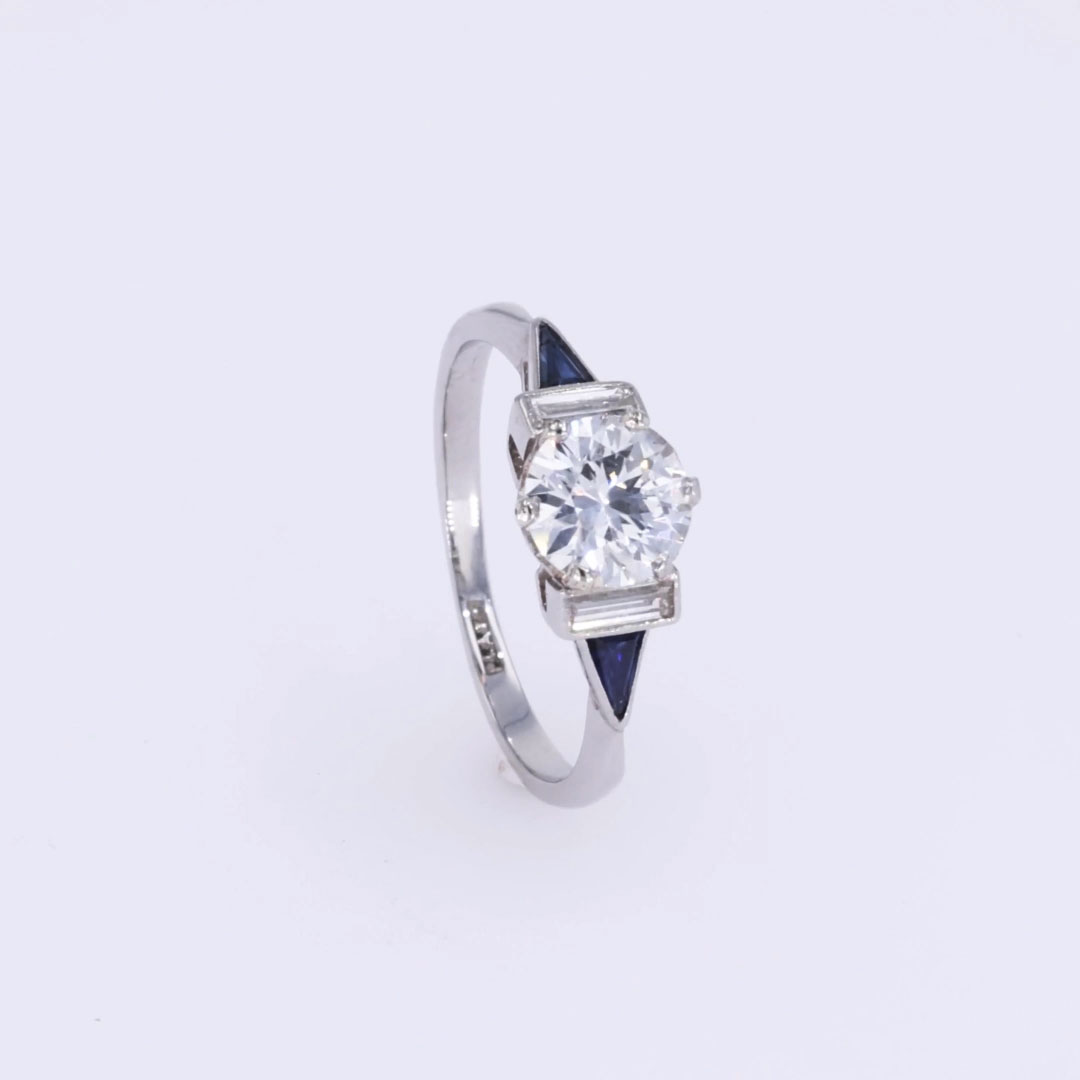 Art Deco 1.00ct Sapphire and Diamond Five Stone Ring in Platinum