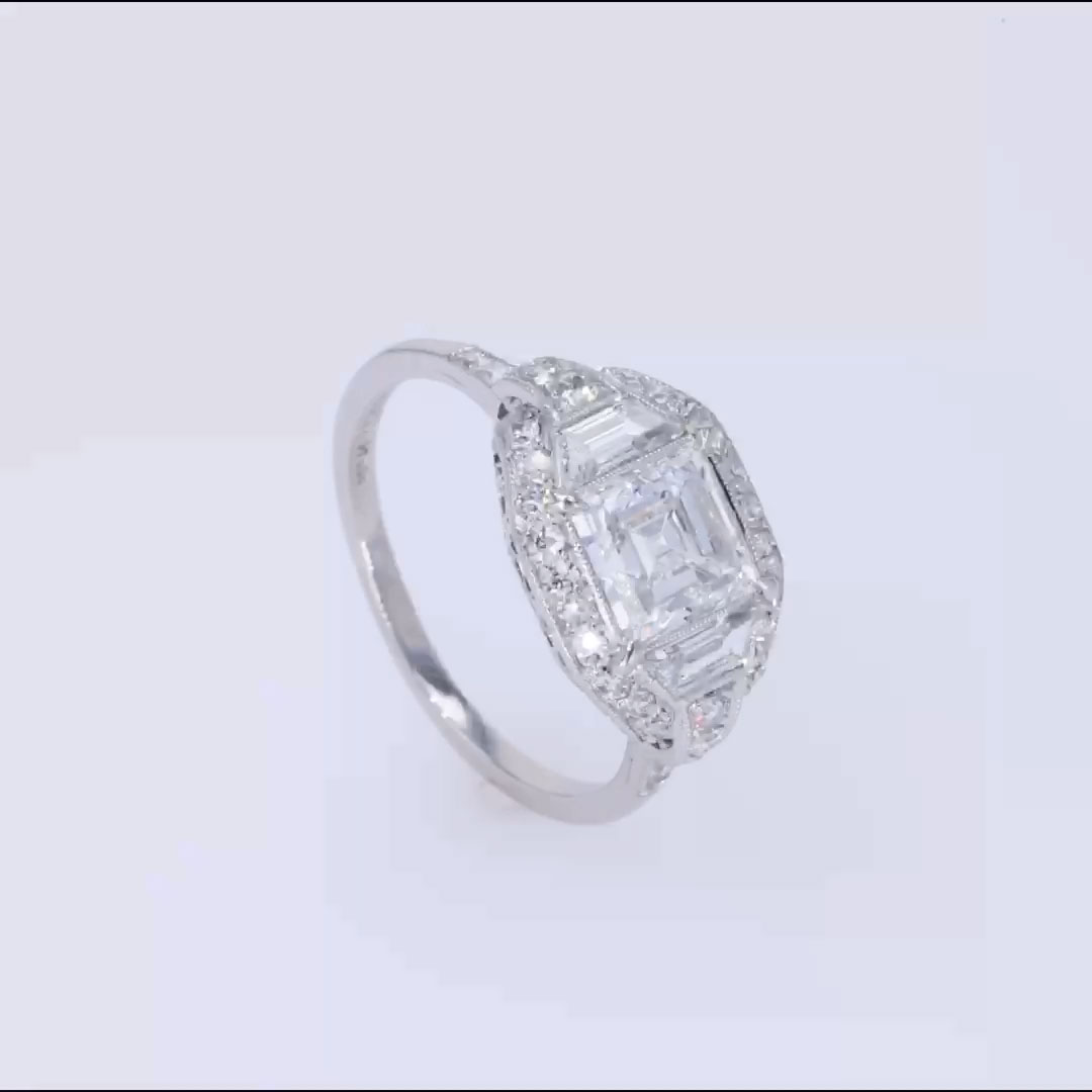 Tiffany & Co. Art Deco 1.26ct Diamond Ring in Platinum
