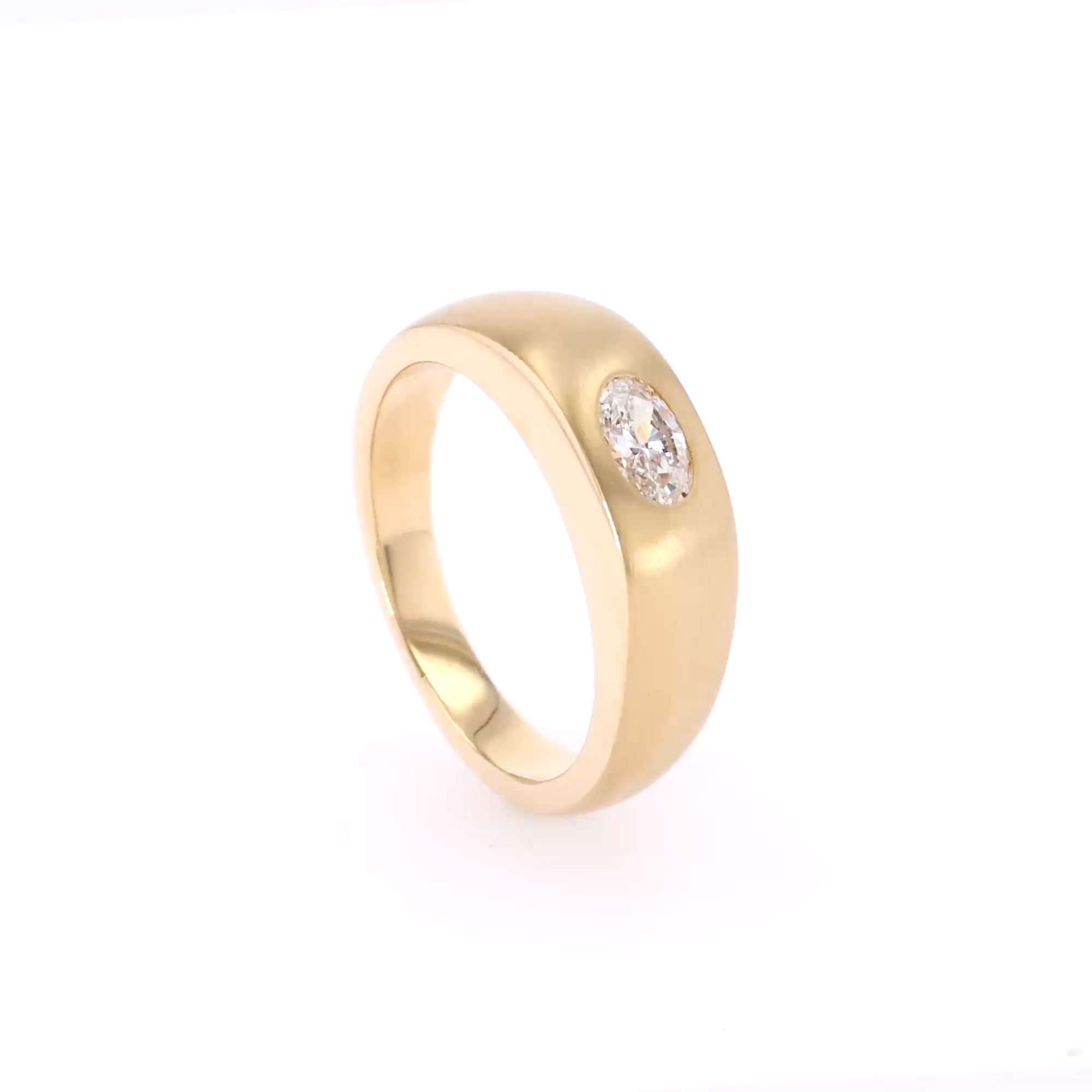 Antique Oval Cut 0.30ct Diamond Ring  in 18ct Yellow Gold