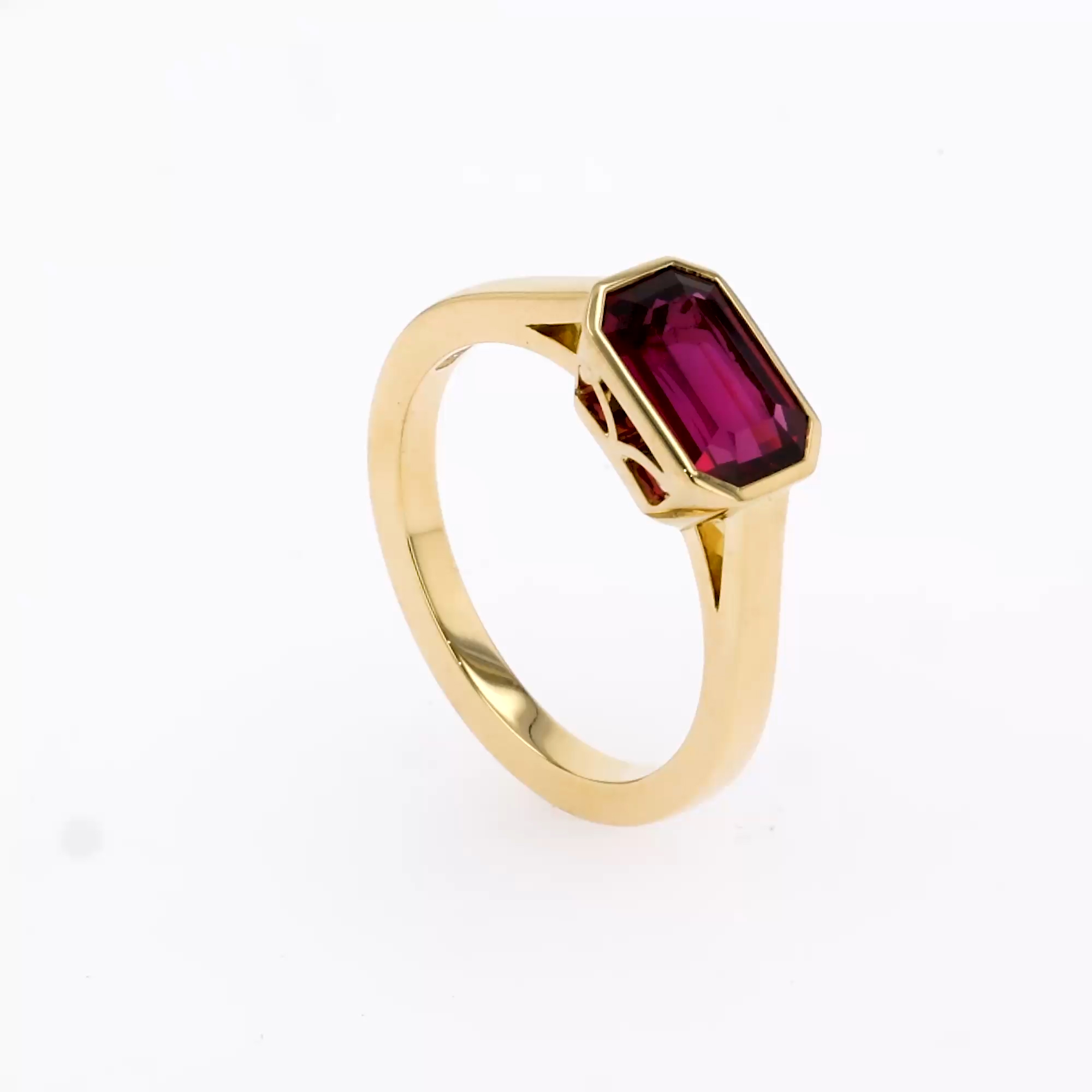 Kingdom 2.07ct Ruby Solitaire Ring in 18ct Yellow Gold 
