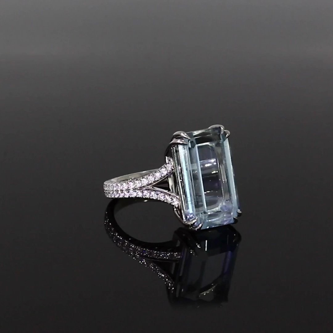 Aquamarine & Diamond Cocktail Ring<br />  9.44ct in Platinum