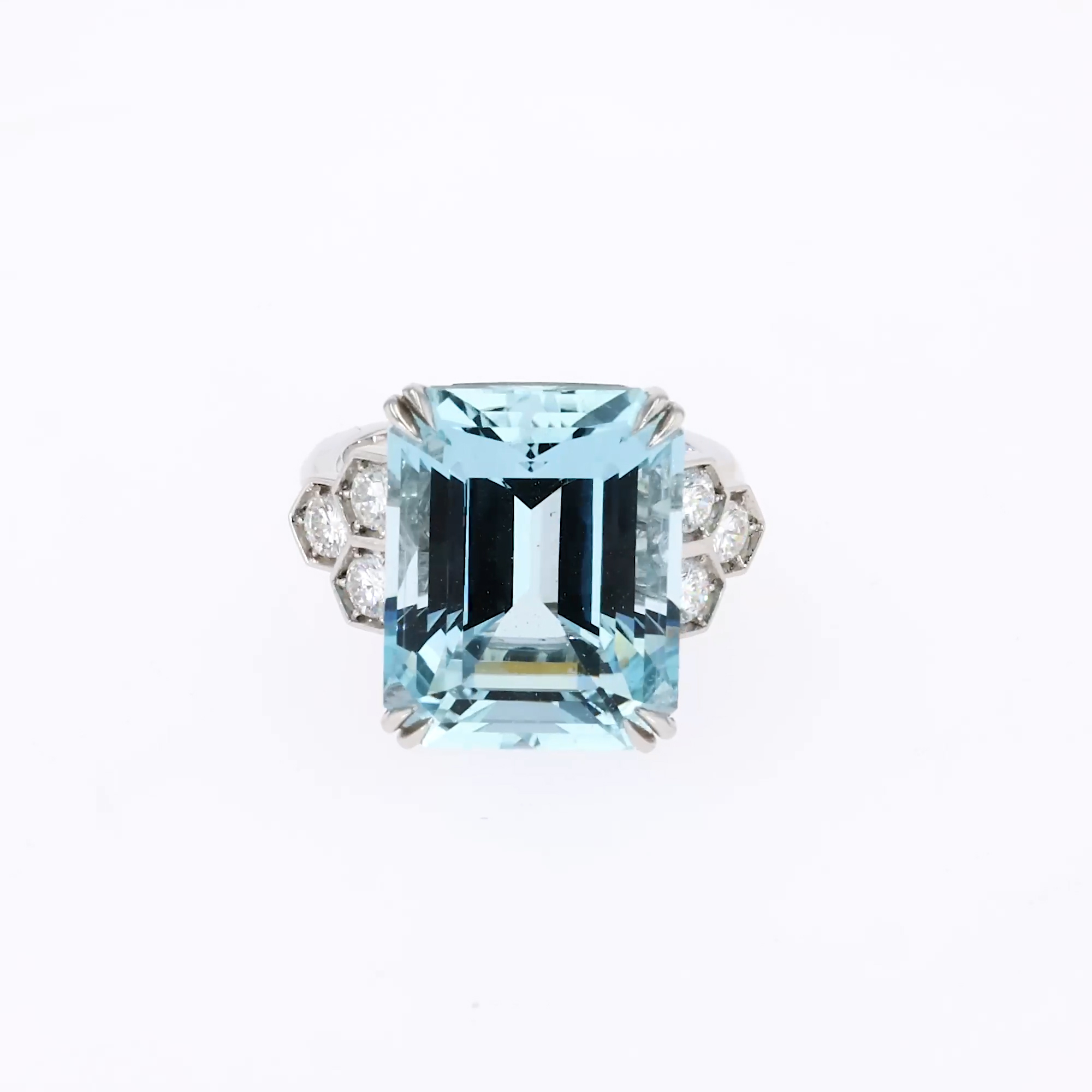 Lukusuzi Aquamarine and Diamond Ring 17.00ct in Platinum