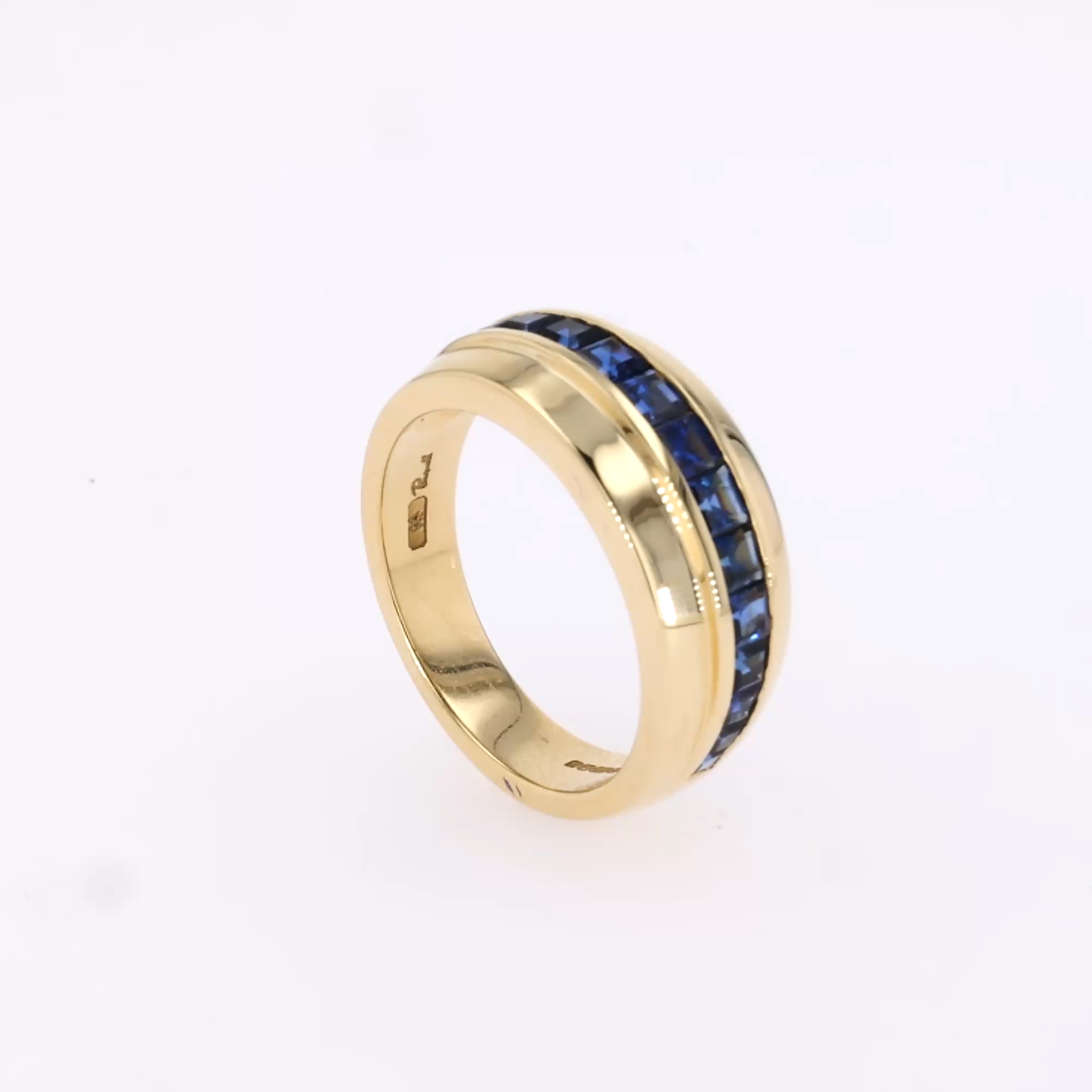 Manhattan 1.22ct Single Row Sapphire Ring in 18ct Yellow Gold