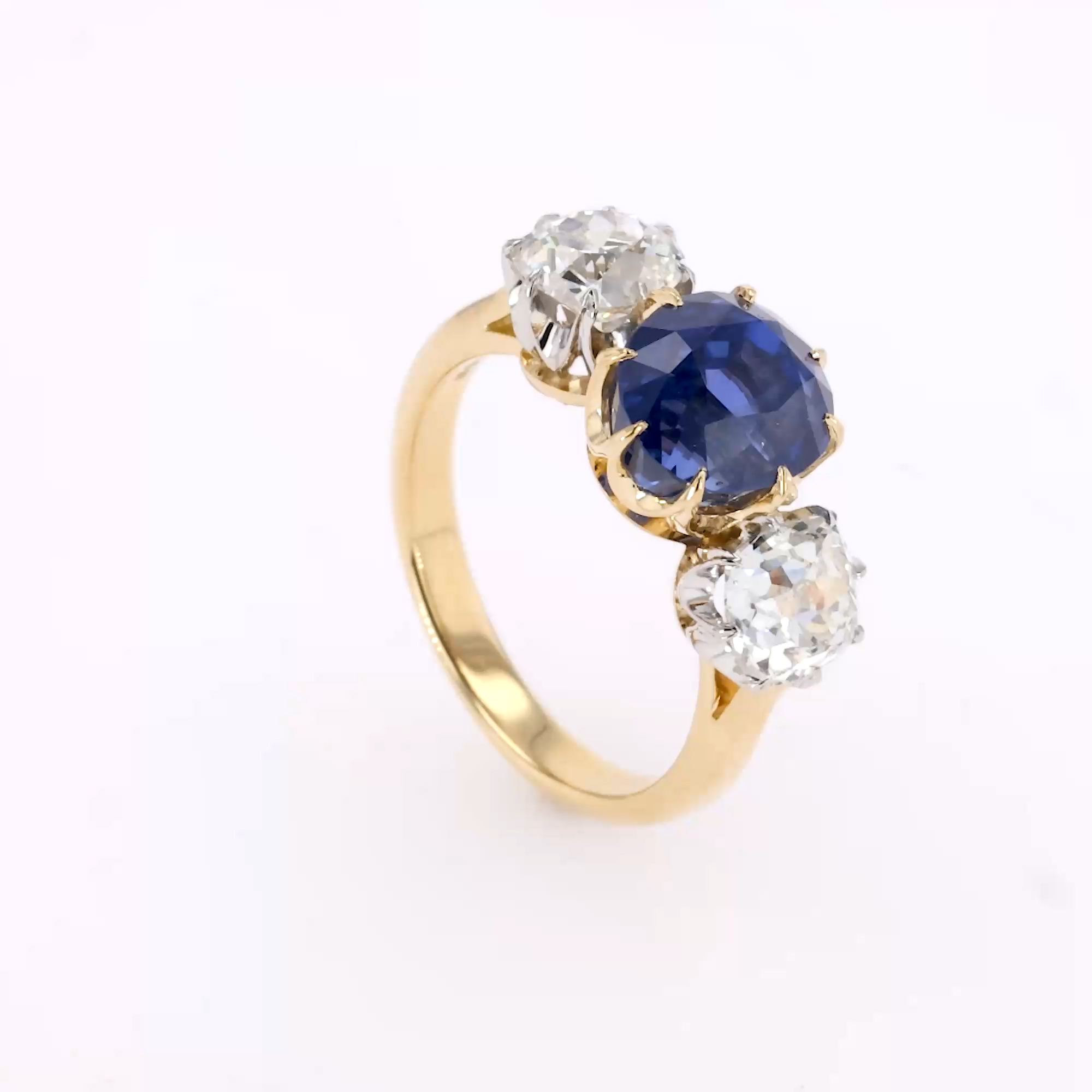 Cushion Cut 4.64ct Sri Lankan Sapphire and Diamond Ring in 18ct Yellow Gold & Platinum