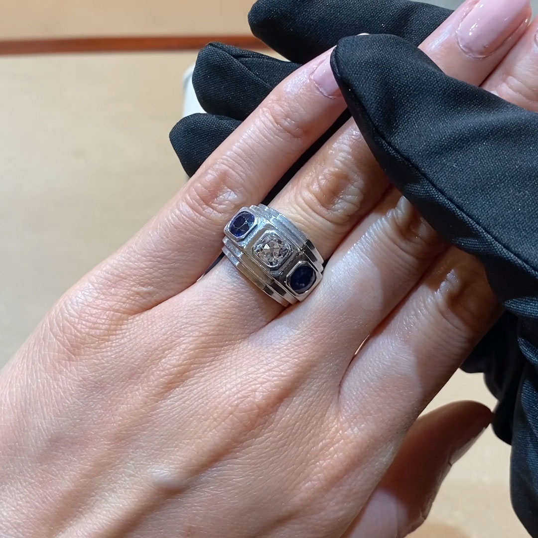 Art Deco Rene Boivin Sapphire & Diamond 3 stone 0.90ct in Platinum