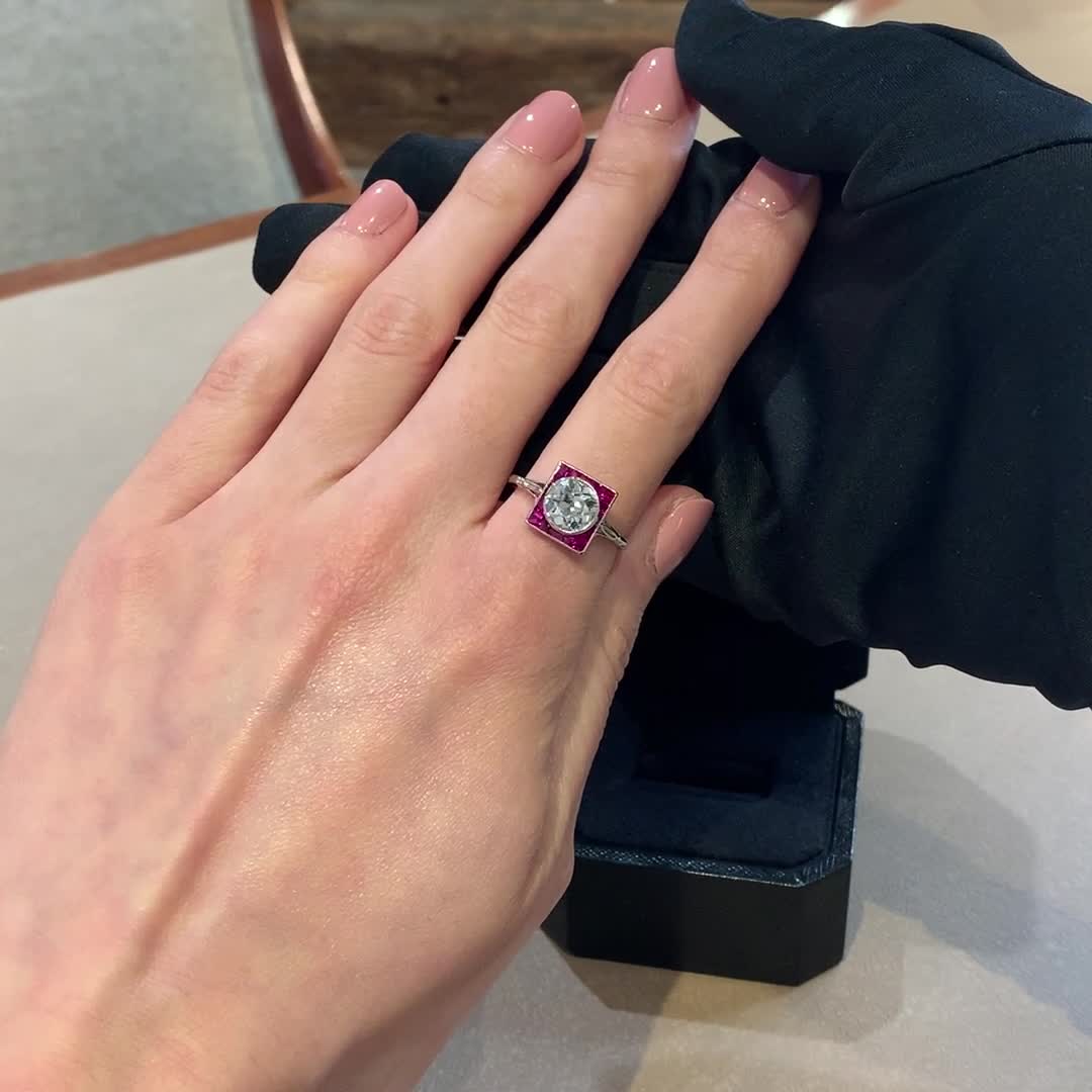 Art Deco 1.70ct Diamond and Ruby Plaque Ring in Platinum