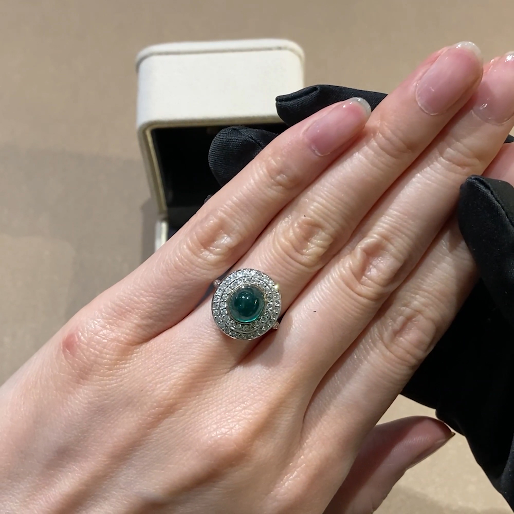 Edwardian Cabochon Colombian Emerald Target Ring 3.00ct in Platinum & Rose Gold