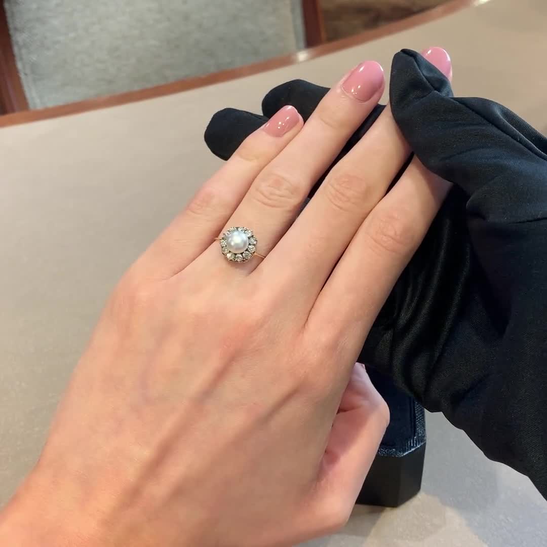 Victorian Natural Pearl Ring  in 18ct Yellow Gold