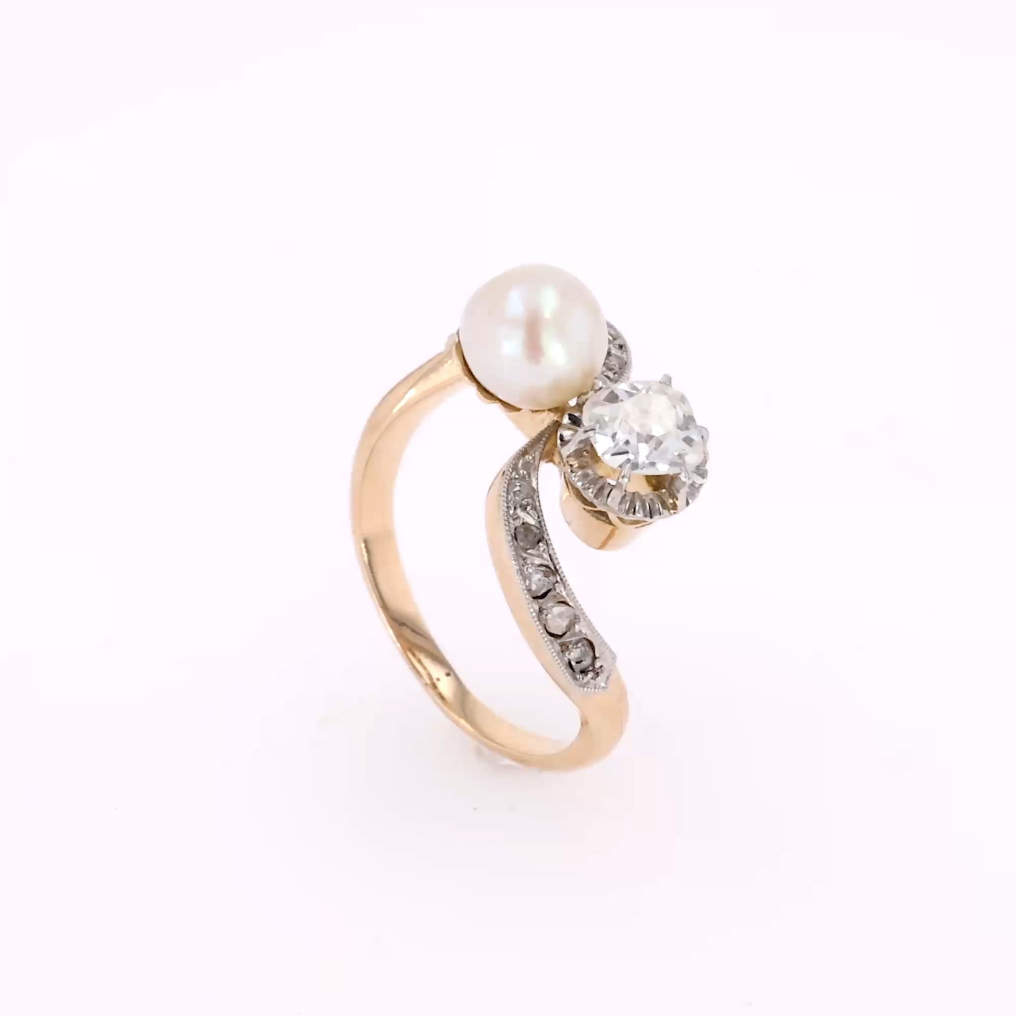 Cushion Cut Diamond and Pearl Toi et Moi Ring in 18ct Yellow Gold