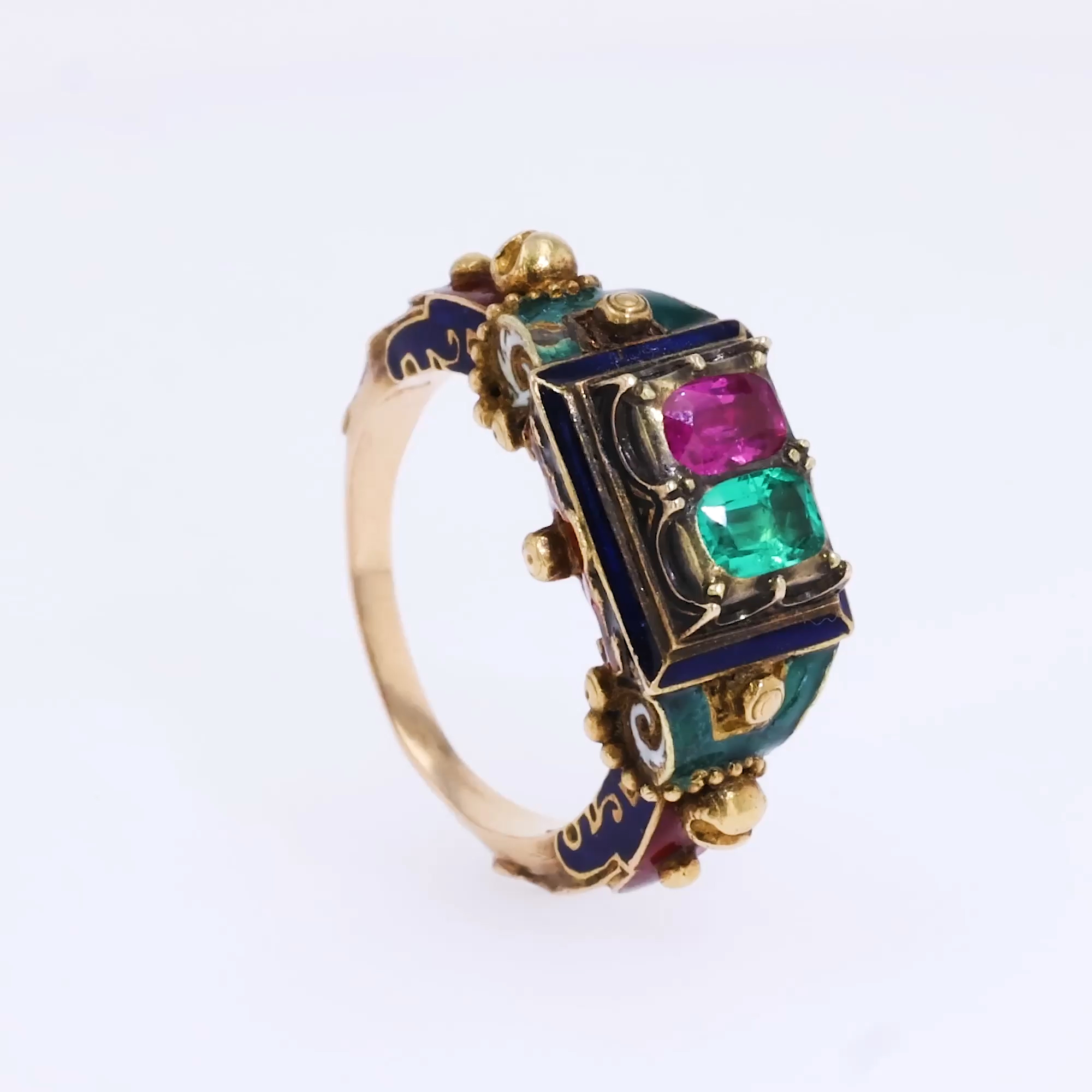 Victorian Renaissance Revival Ruby & Emerald Dress Ring 0.40ct in 18ct Yellow Gold