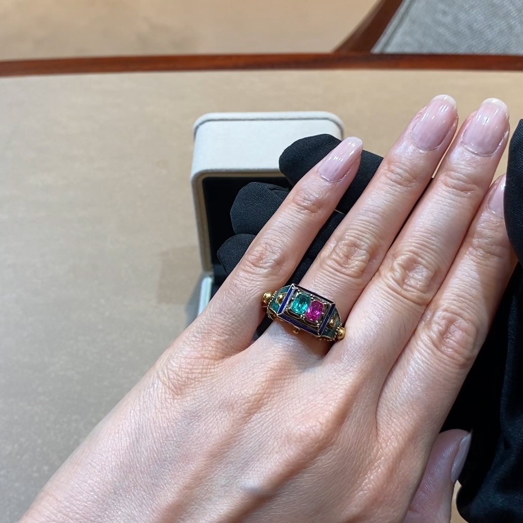 Victorian Renaissance Revival Ruby & Emerald Dress Ring 0.40ct in 18ct Yellow Gold