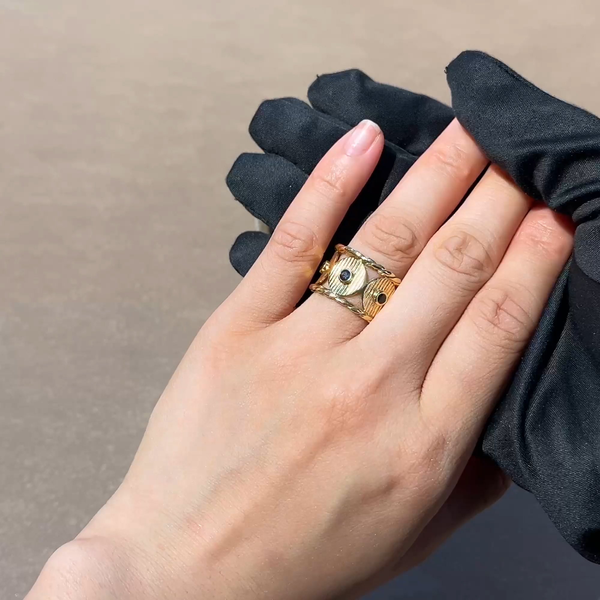 Boucheron vintage sapphire ring in 18ct Yellow Gold