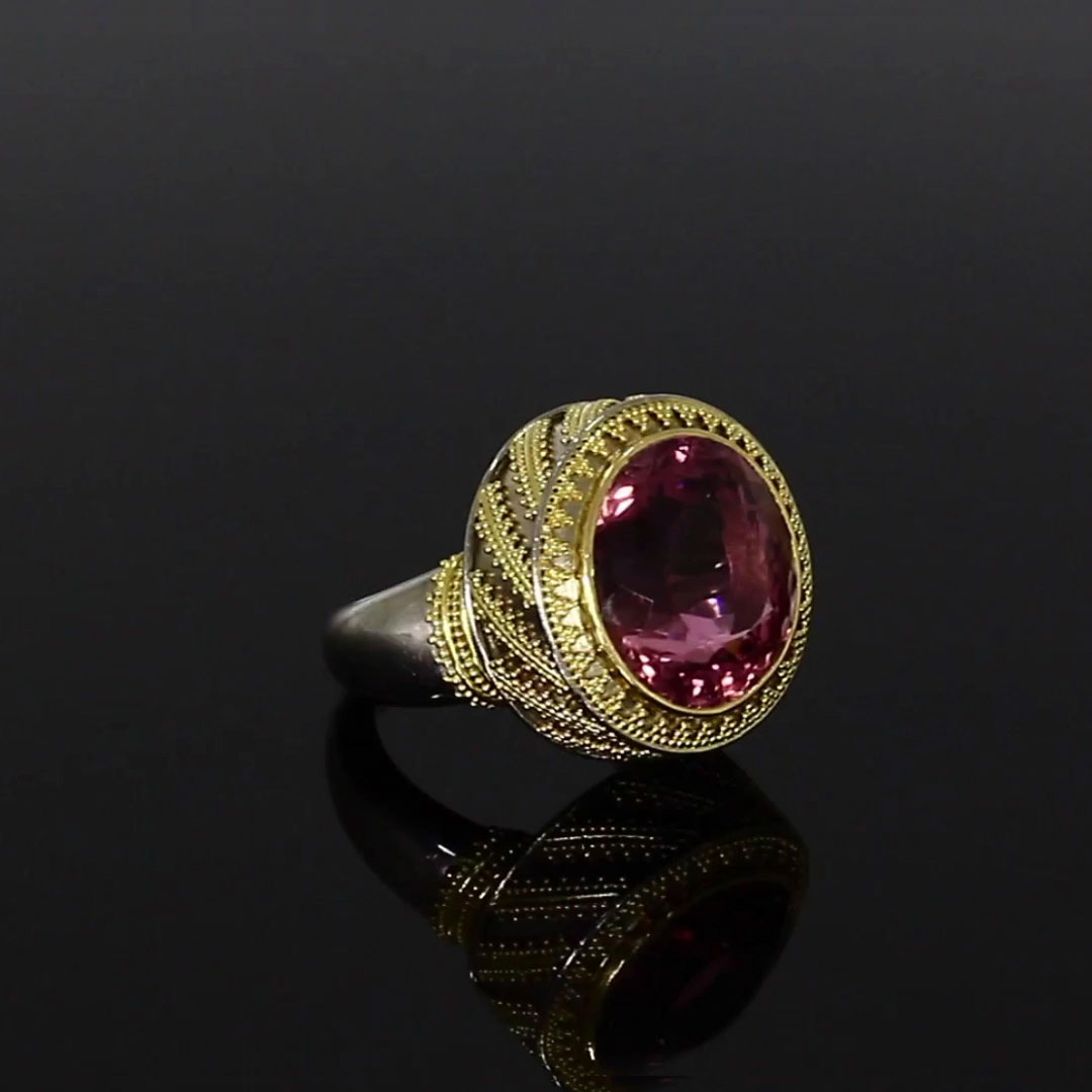 1980s Tourmaline Ring<br /> 15.70CT in Yellow Gold