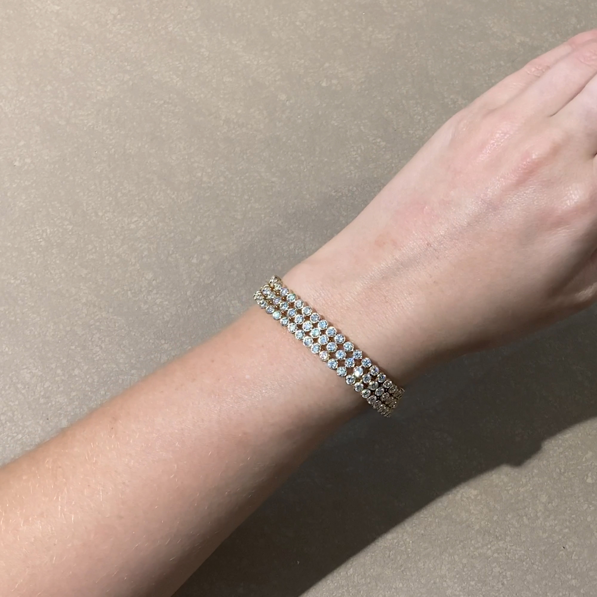 Brilliant Cut Diamond Bracelet 14.90ct in Yellow Gold