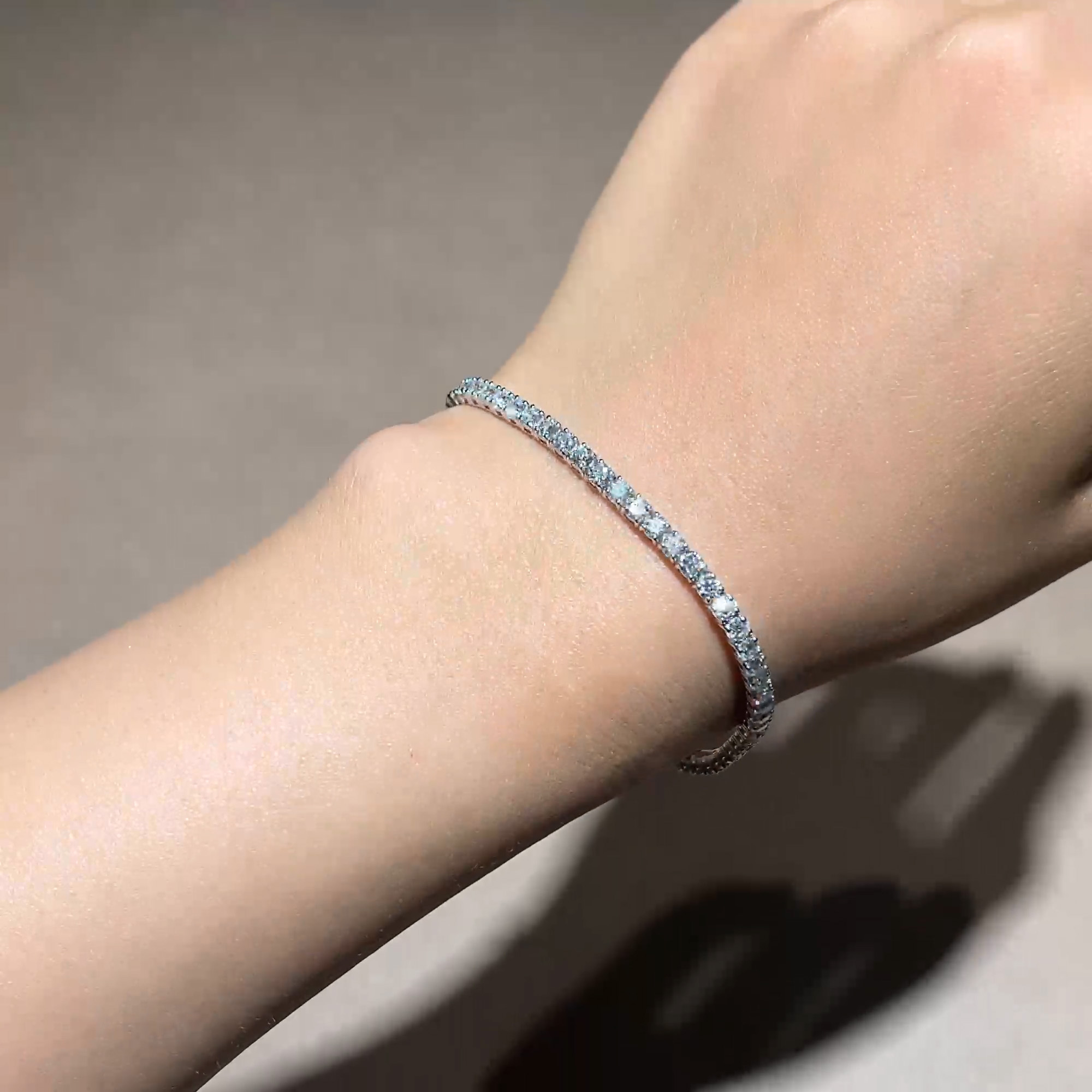 Contemporary Brilliant Cut Diamond Line Bracelet 5.19ct in 18ct White Gold