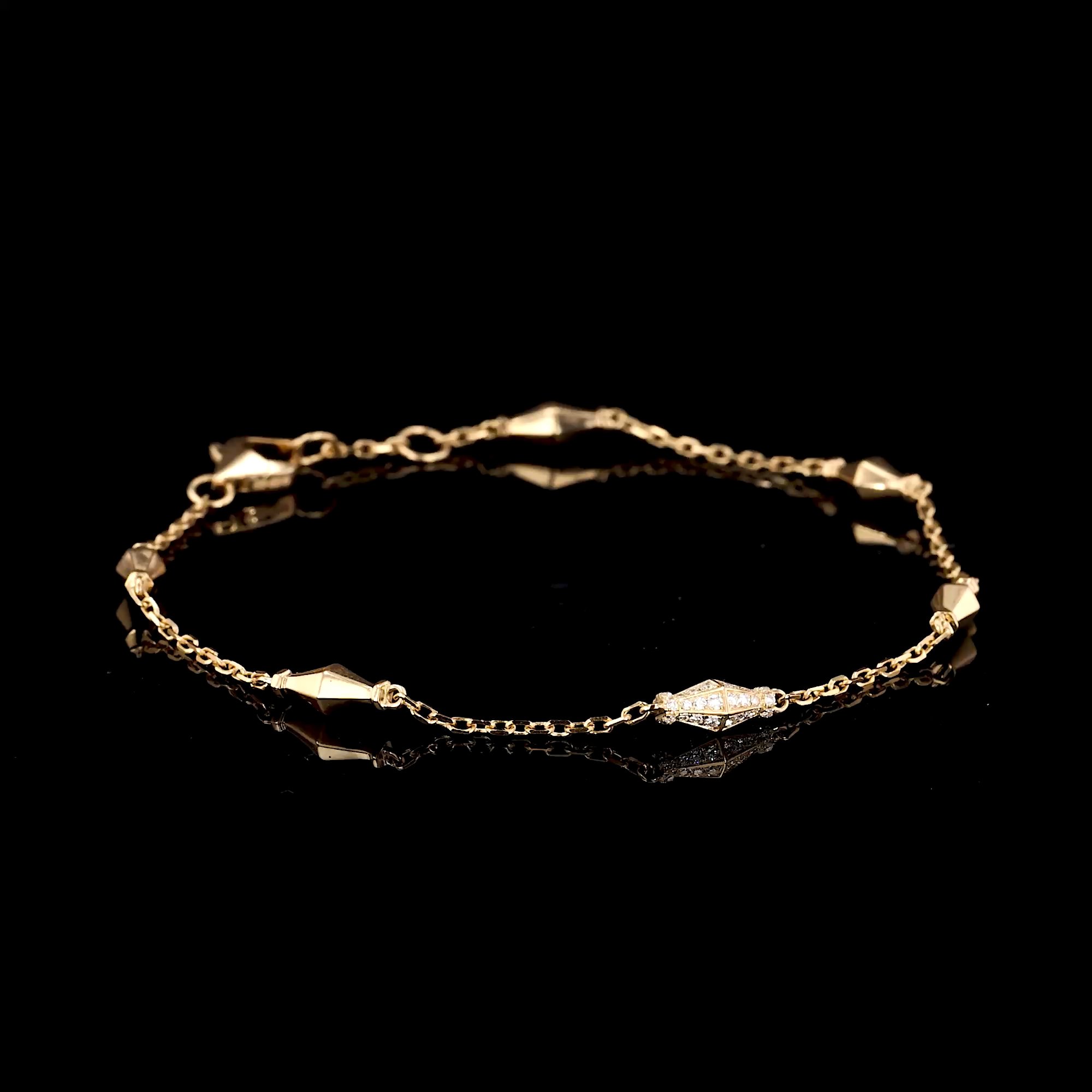 Mini-Cleopatra 0.188ct Diamond Gold Faceted Barrel Link Chain Bracelet in 18ct Yellow Gold