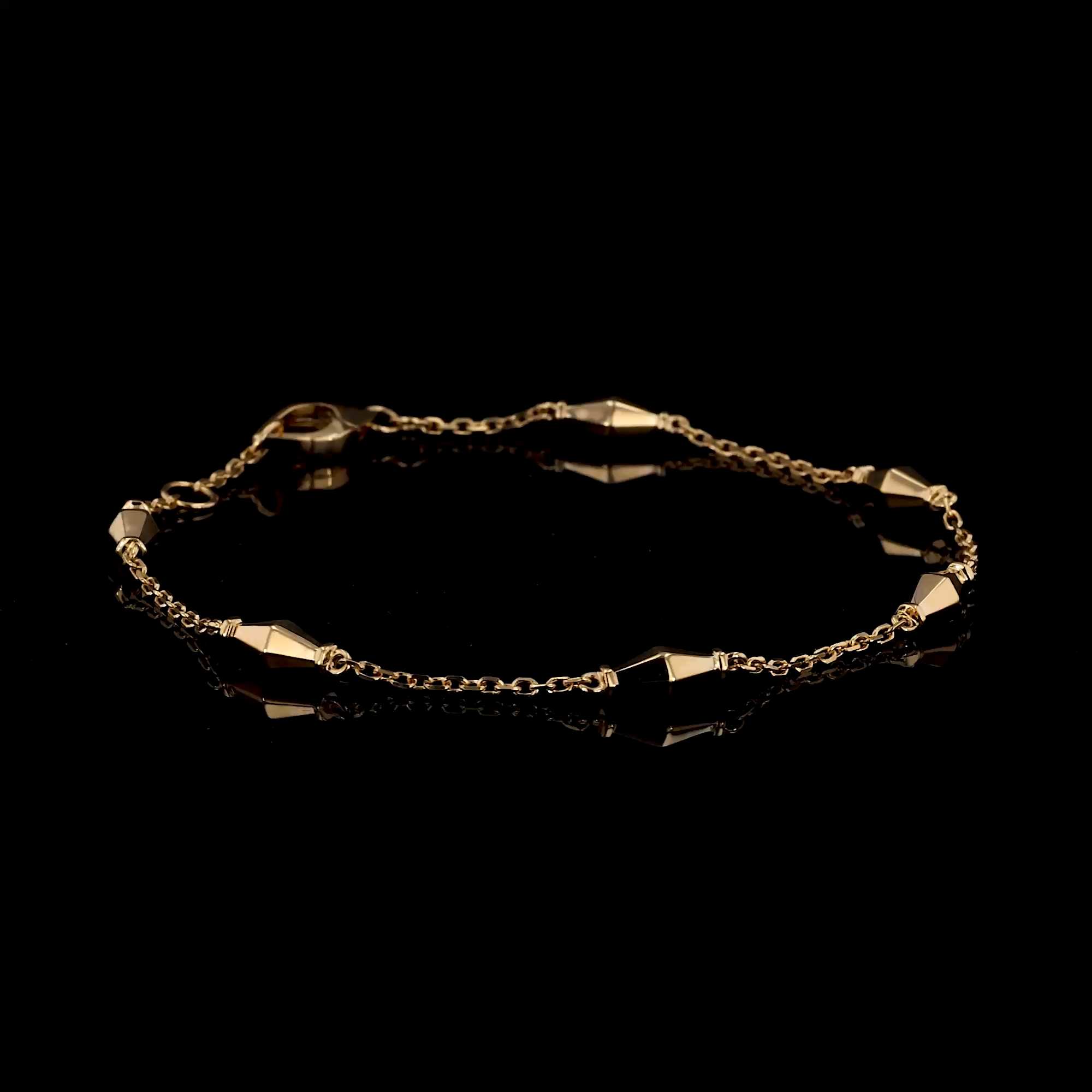 Mini-Cleopatra Gold Faceted Barrel Link Chain Bracelet in 18ct Yellow Gold