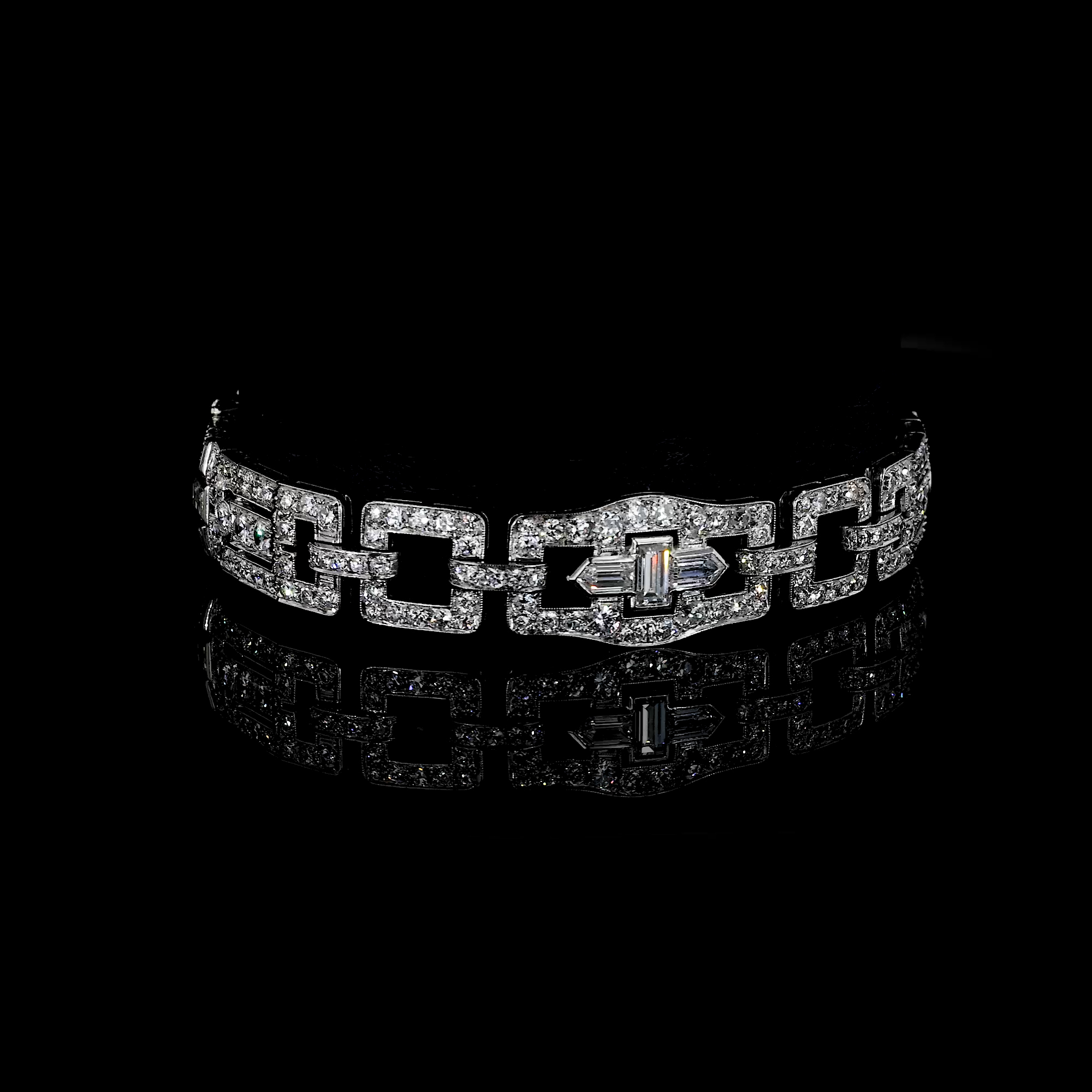 Cartier Art Deco Diamond Set Bracelet 8.70ct in Platinum