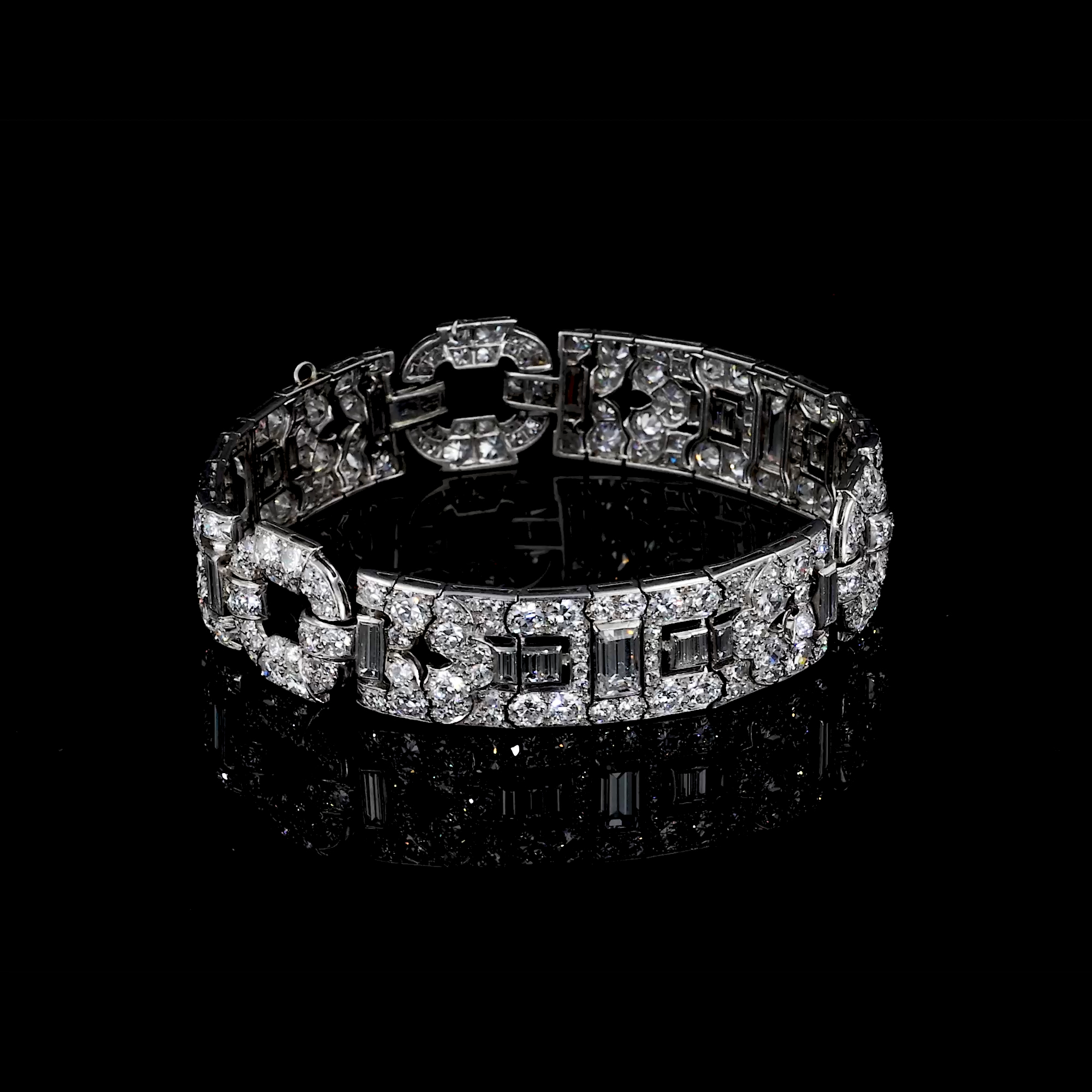Art Deco Diamond Bracelet 16.40ct in Platinum