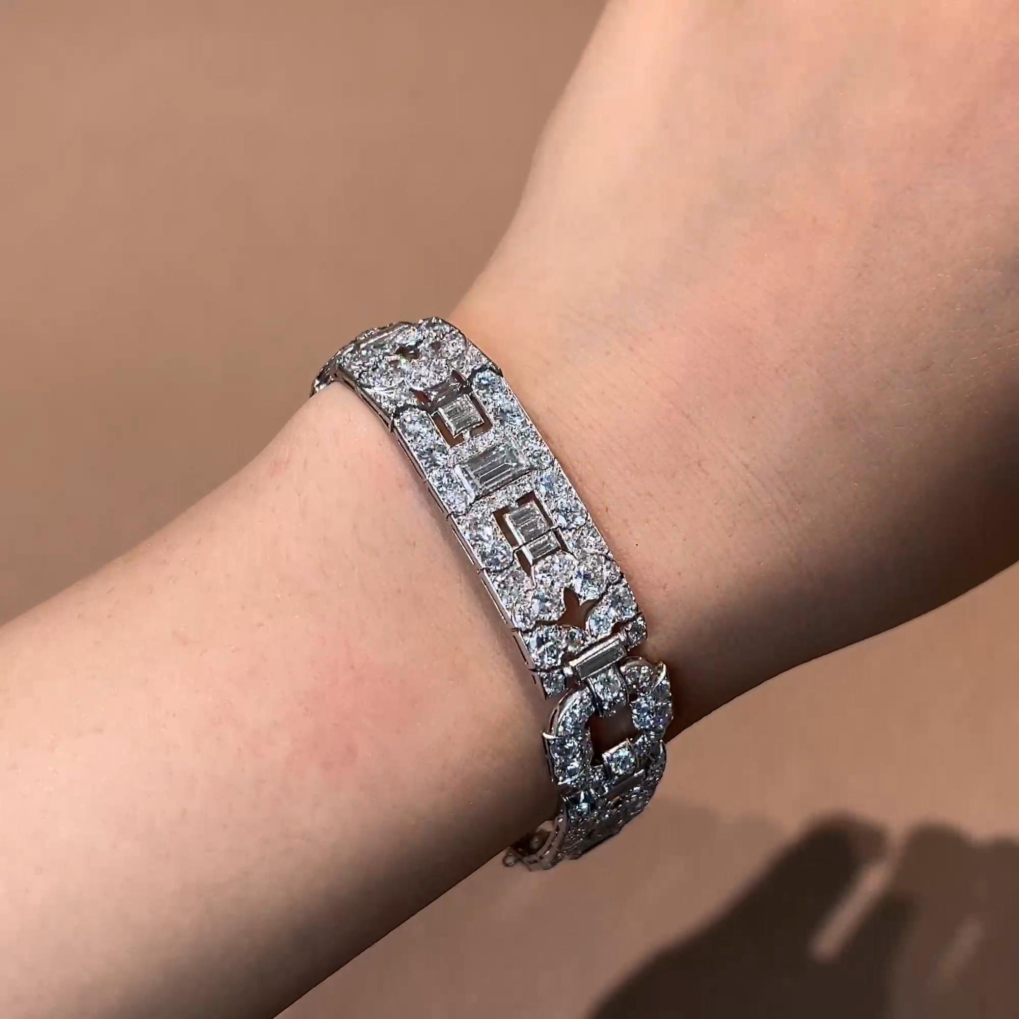 Art Deco Diamond Bracelet 16.40ct in Platinum