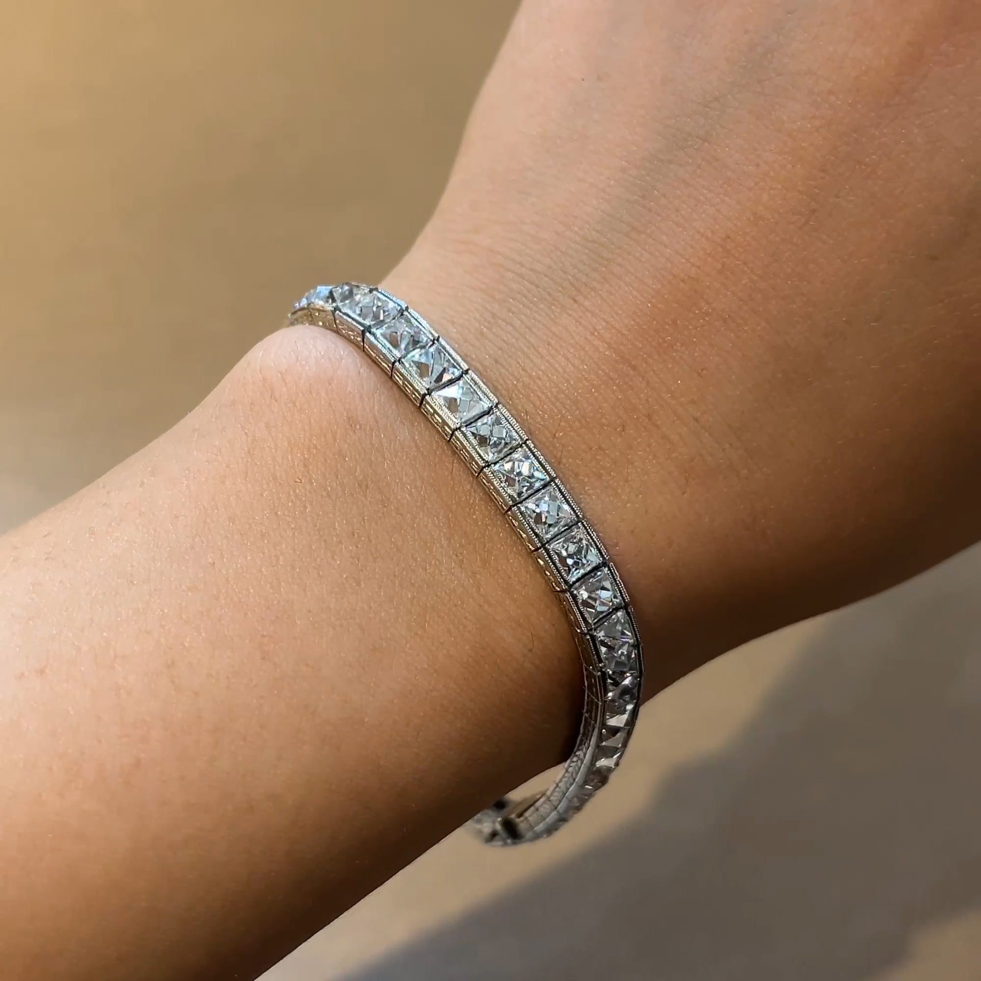 Belle Epoque 20.00ct Lacloche Frères Diamond Line Bracelet in Platinum