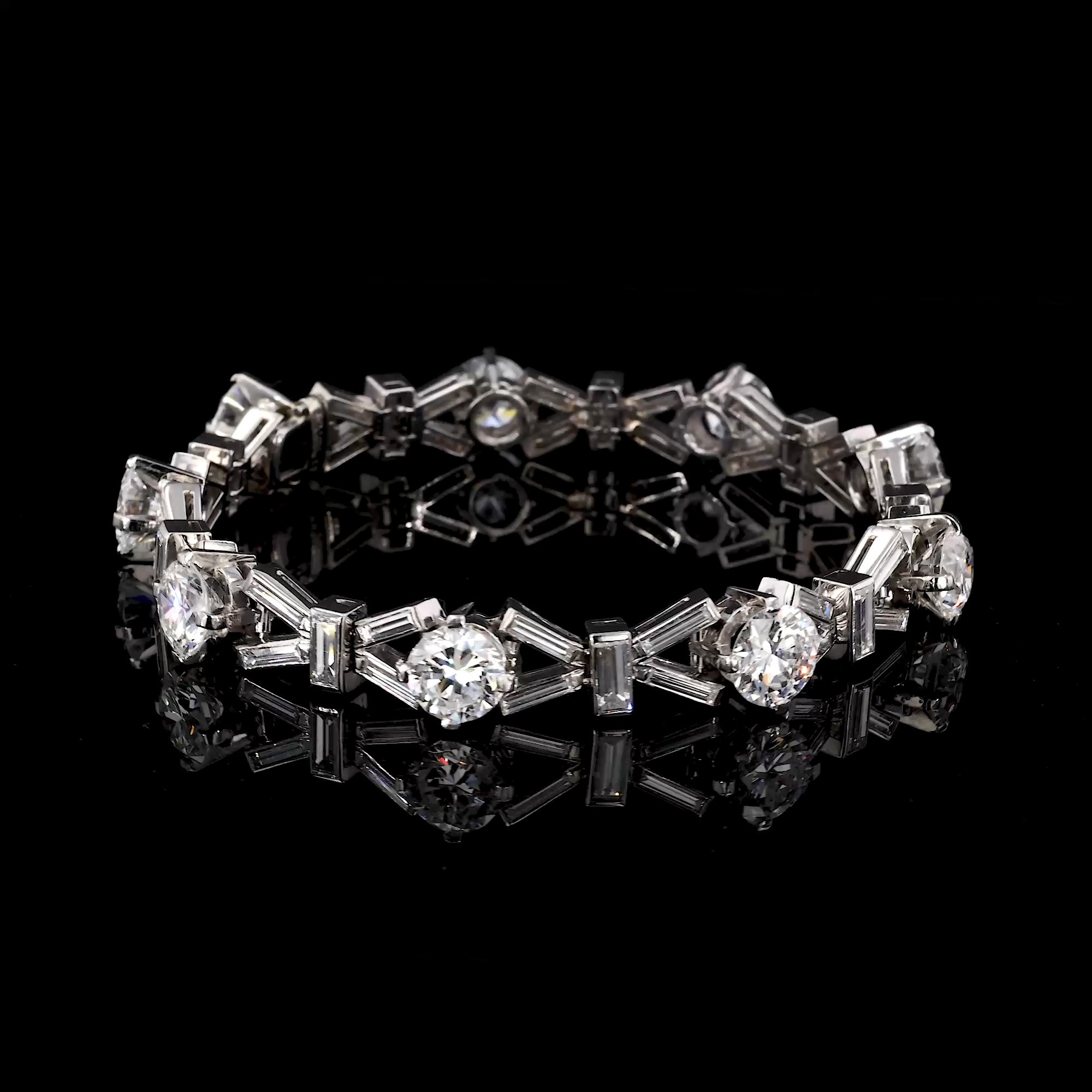 Van Cleef & Arpels Retro Diamond Bracelet in Platinum