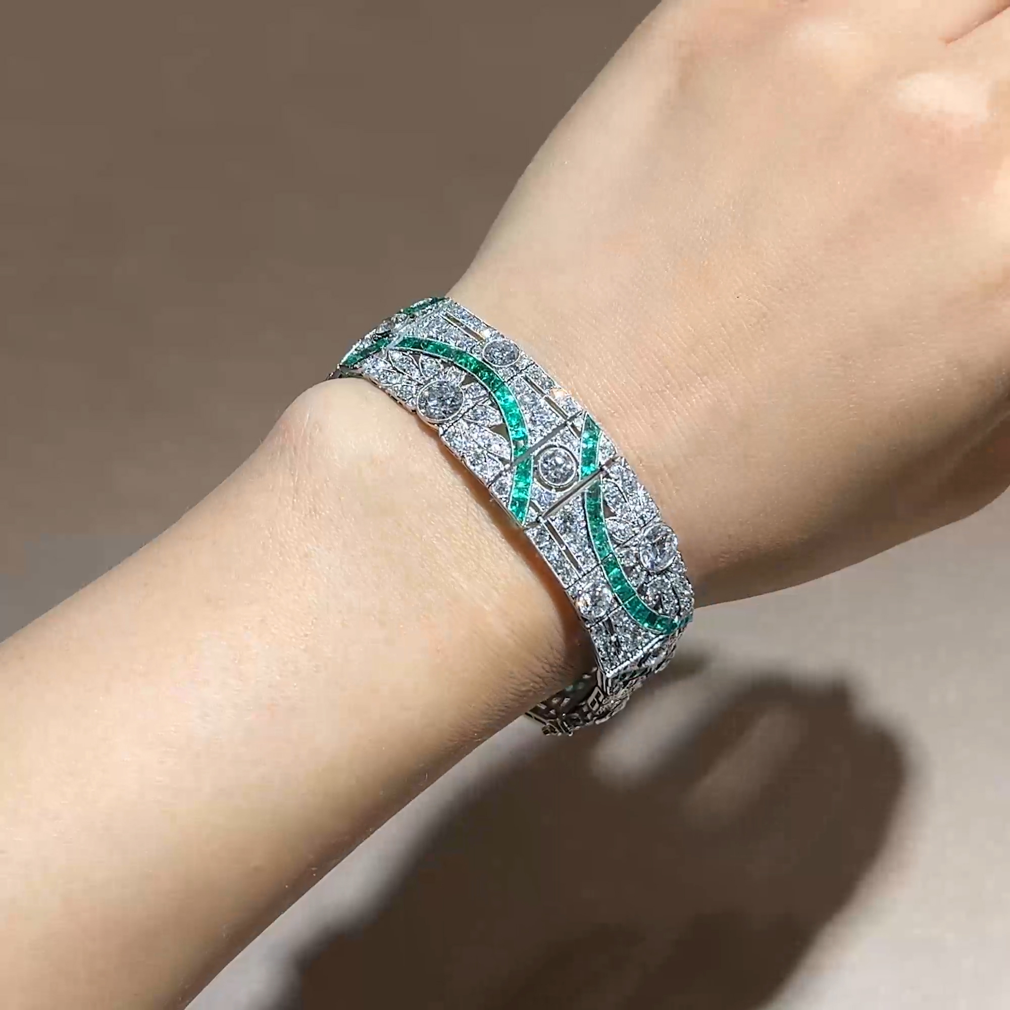 Art Deco Old Cut 9.25ct Natural Diamond and Emerald Bracelet in Platinum