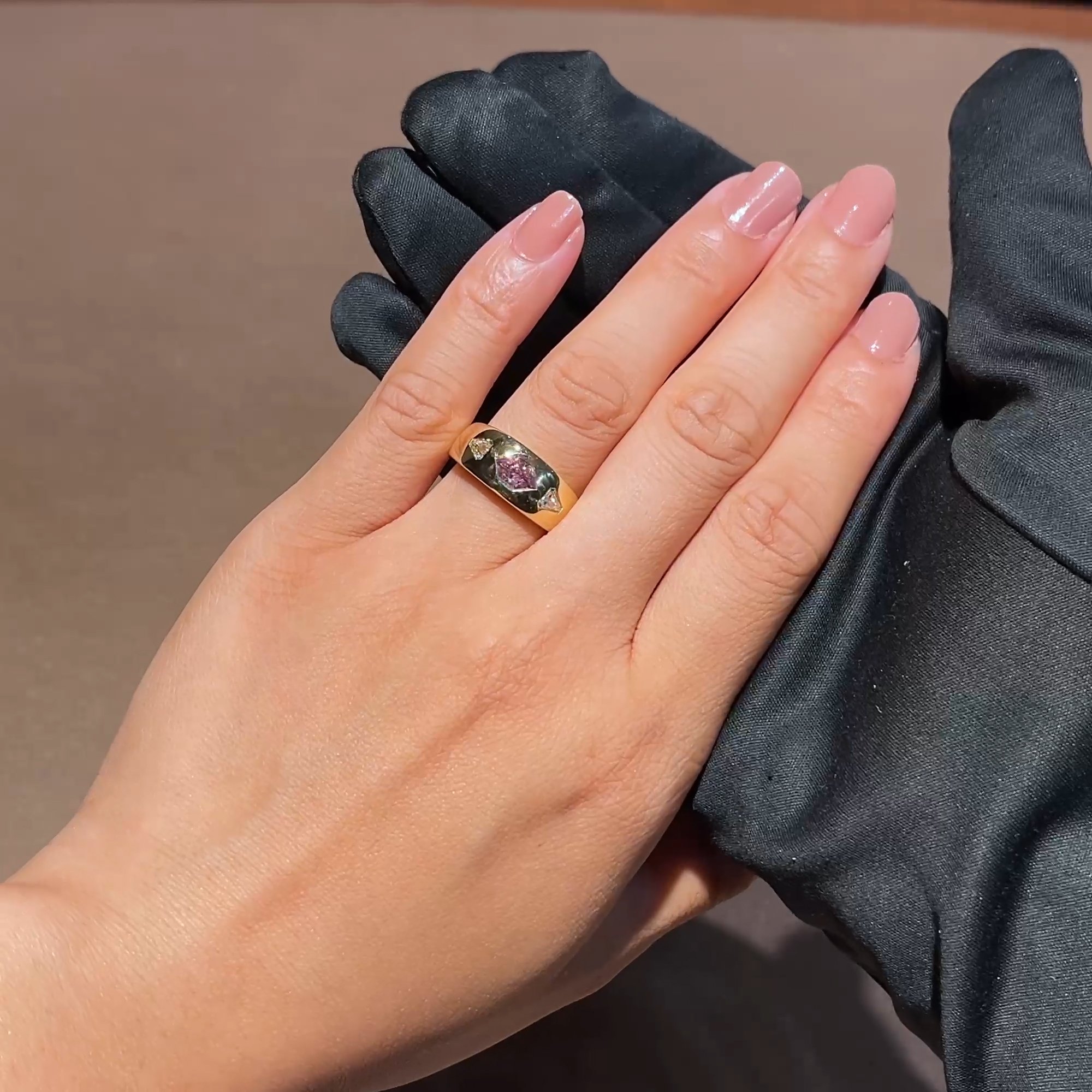 Masterpiece Stellar 0.78ct Fancy Intense Purplish-Pink Diamond Ring in 18ct Yellow Gold