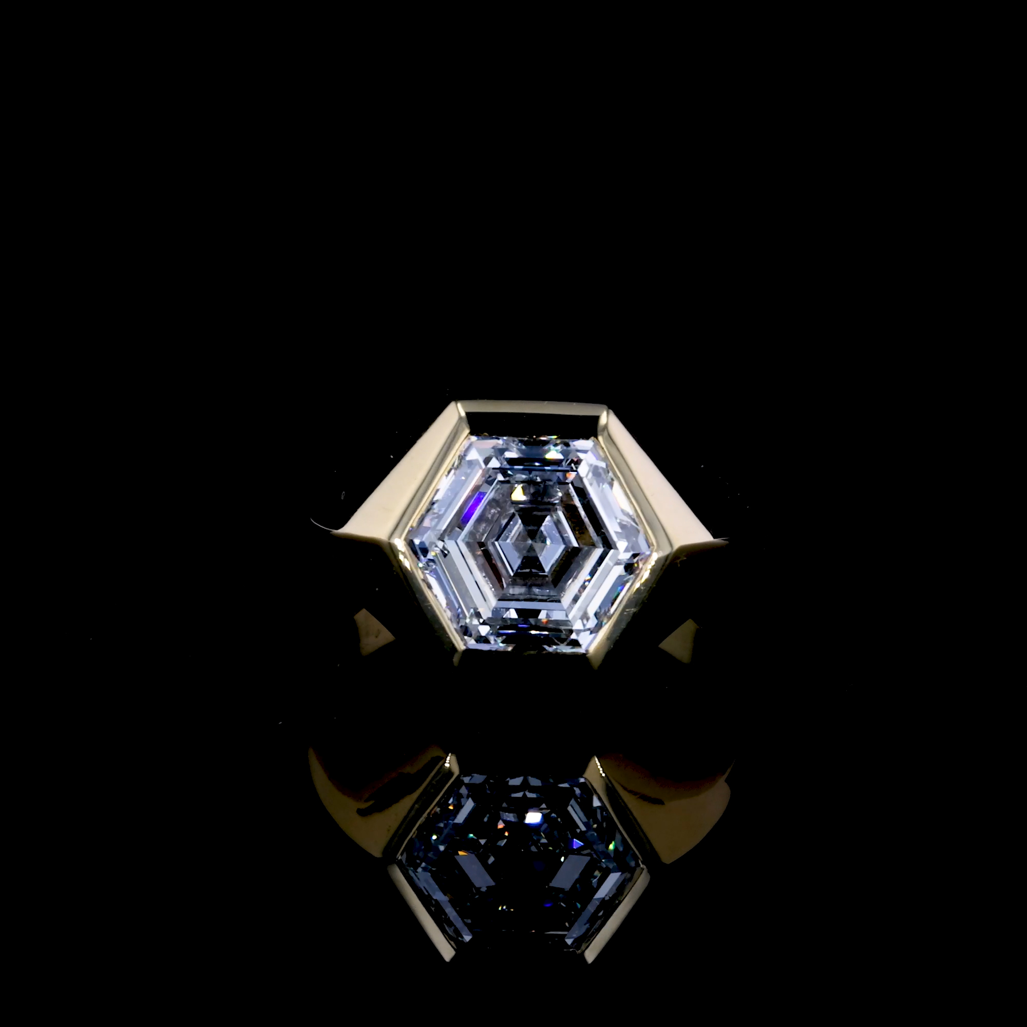 Masterpiece Honeycomb 3.75ct Diamond Ring in 18ct Yellow Gold 