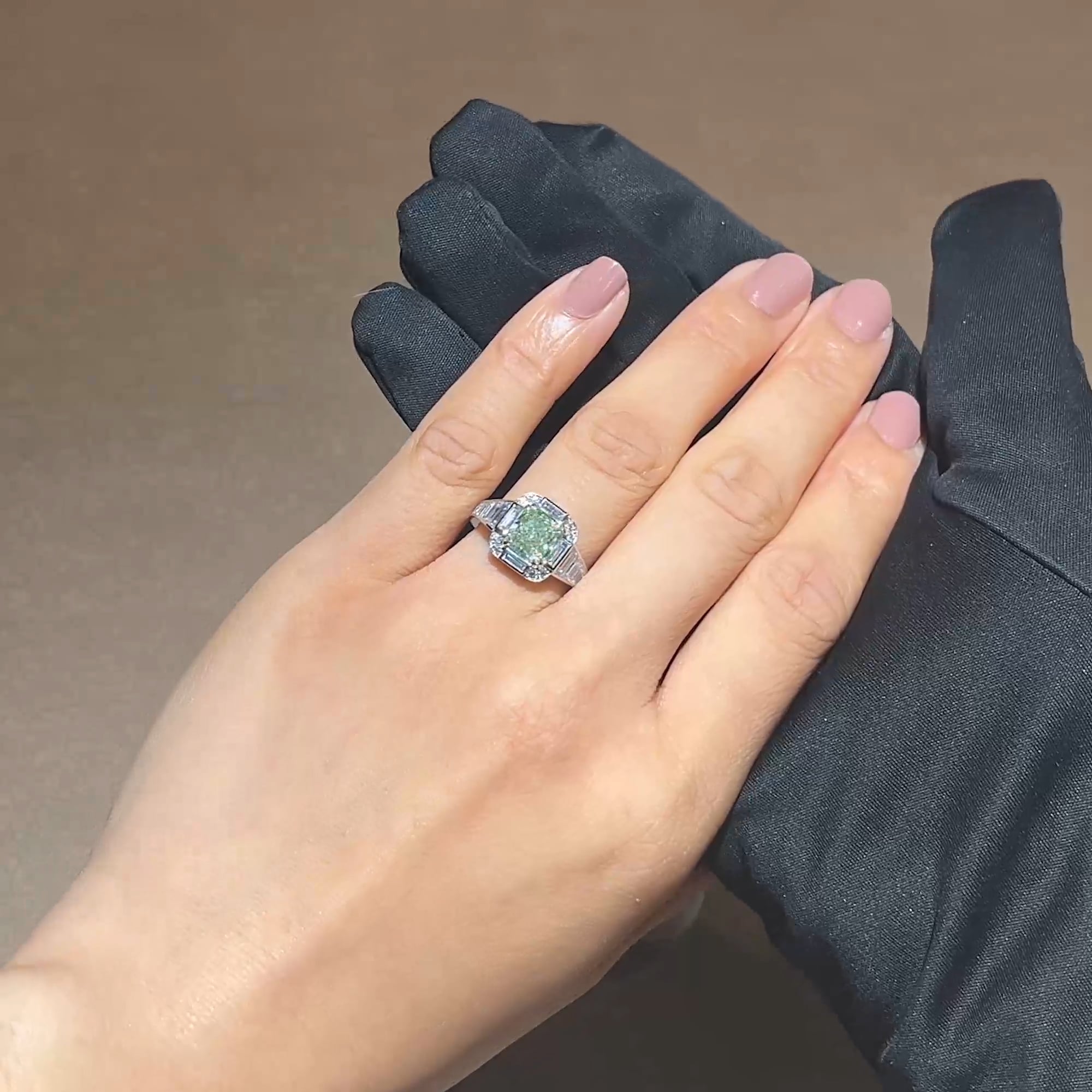Masterpiece Astoria 2.07ct Natural Fancy Intense Yellow Green Diamond Ring in Platinum