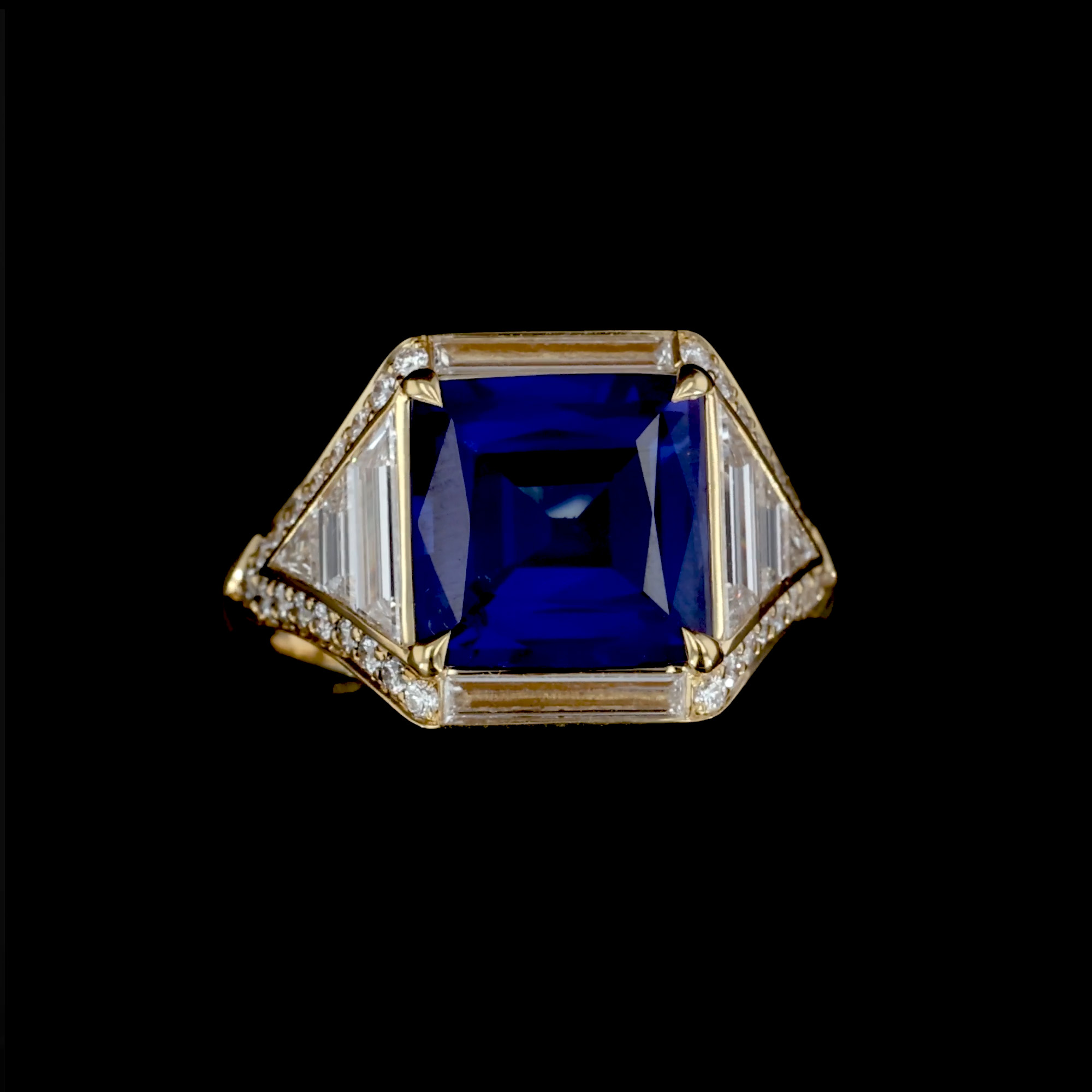 Masterpiece Astoria 4.167ct Kashmir Sapphire and Diamond Ring in 18ct Yellow Gold