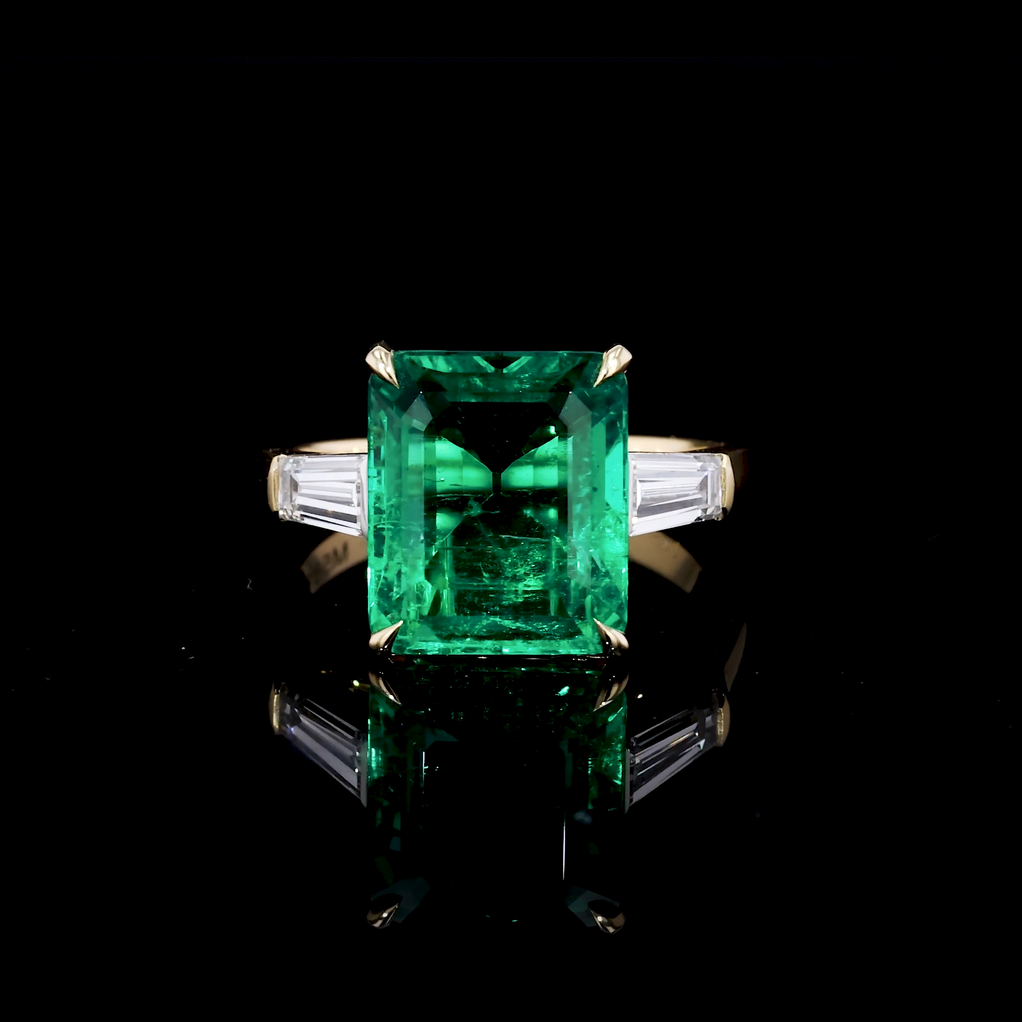 Masterpiece Regency 5.19ct Muzo Emerald and Diamond Ring in 18ct Yellow Gold & Platinum