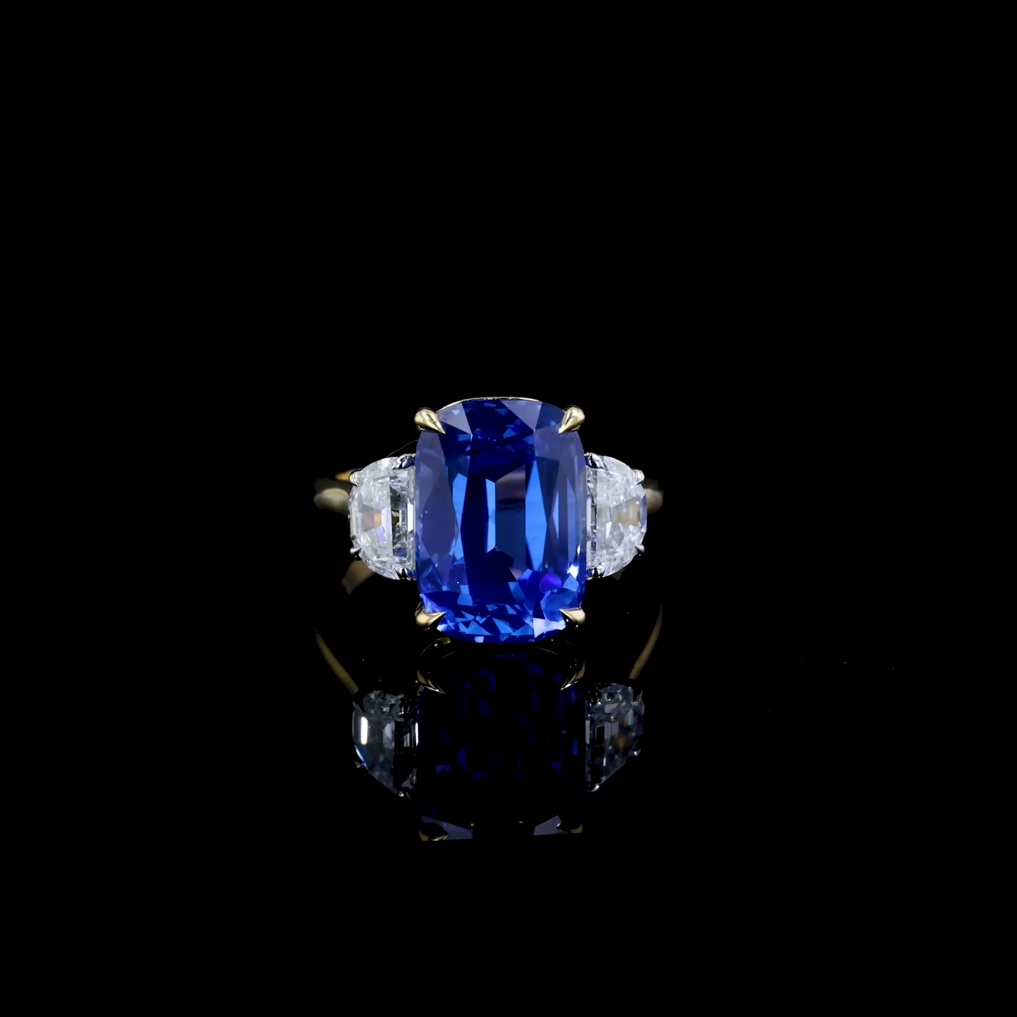 Masterpiece Madagascan 8.74 Sapphire and Diamond Ring in 18ct Yellow Gold & Platinum