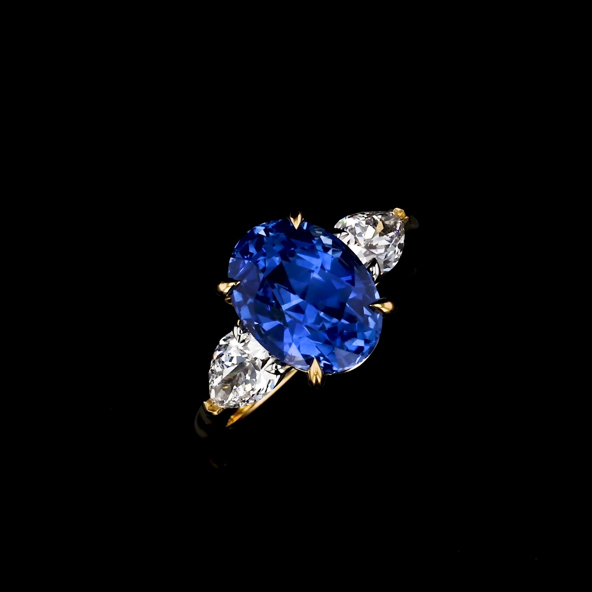 Masterpiece 5.50ct Madagascan Sapphire and Diamond Ring in 18ct Yellow Gold and Platinum