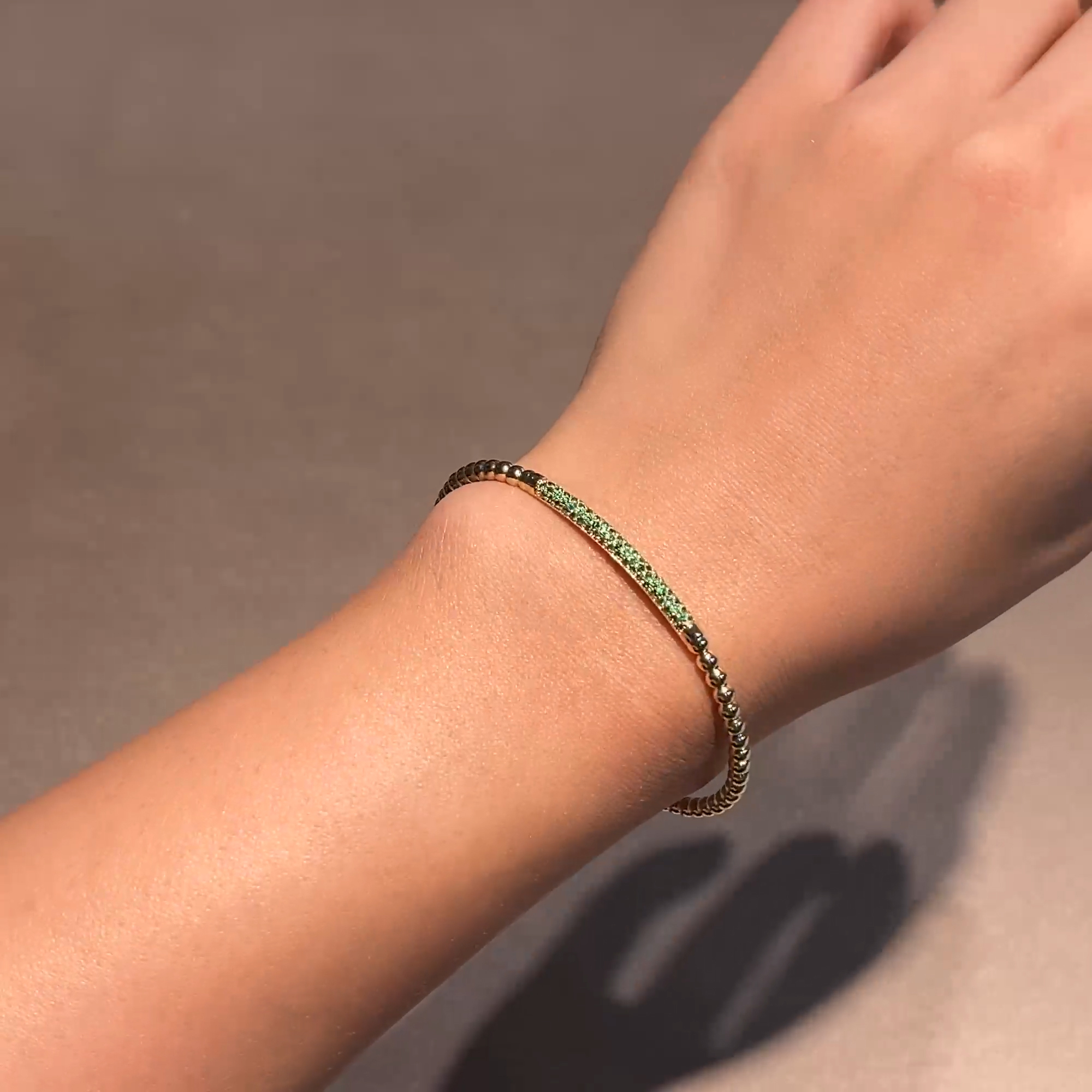 Bohemia 0.512ct Expandable Green Tsavorite Garnet Bangle in 18ct Yellow Gold