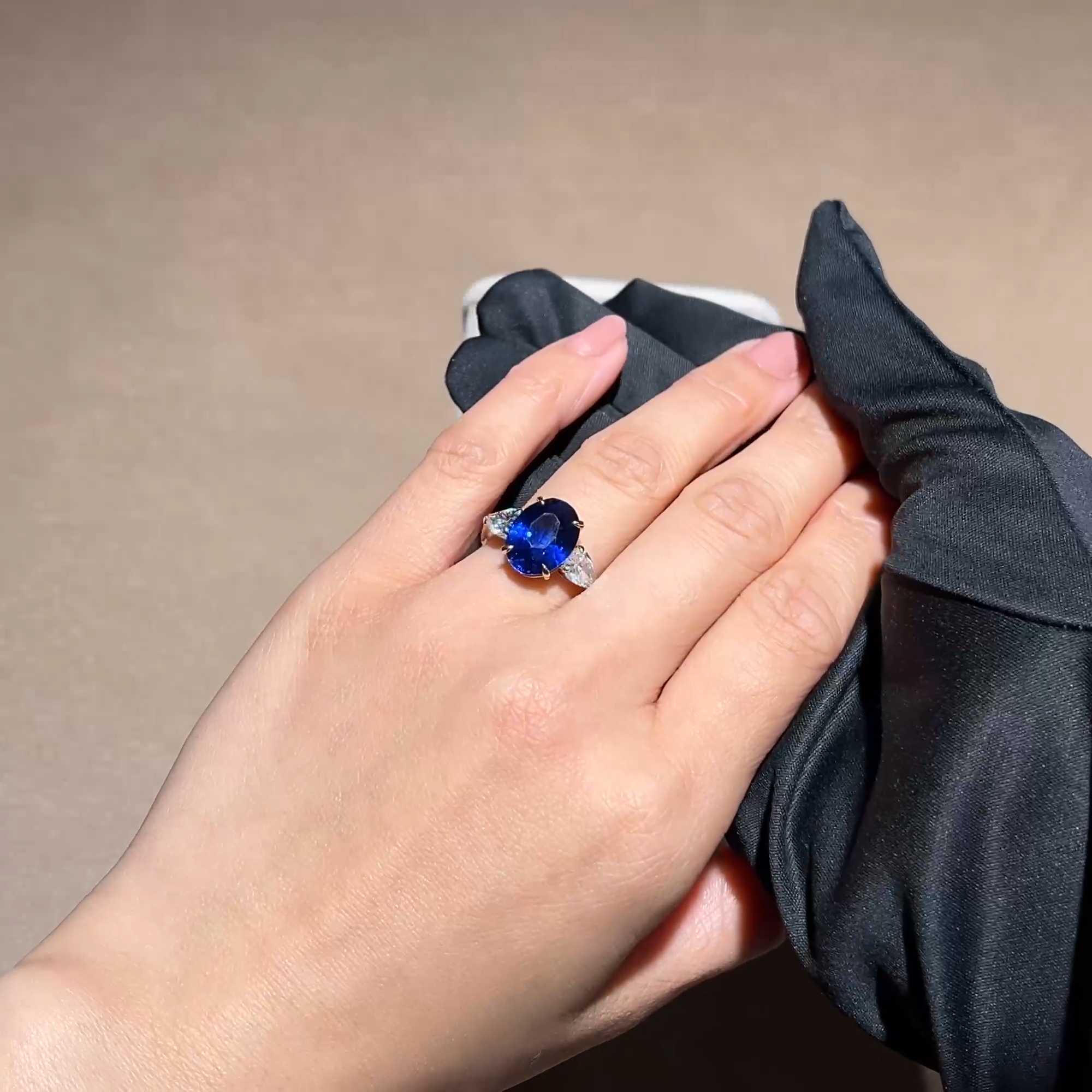 Oval Cut 7.22ct Sri Lankan Sapphire and Diamond Ring in 18ct Yellow Gold