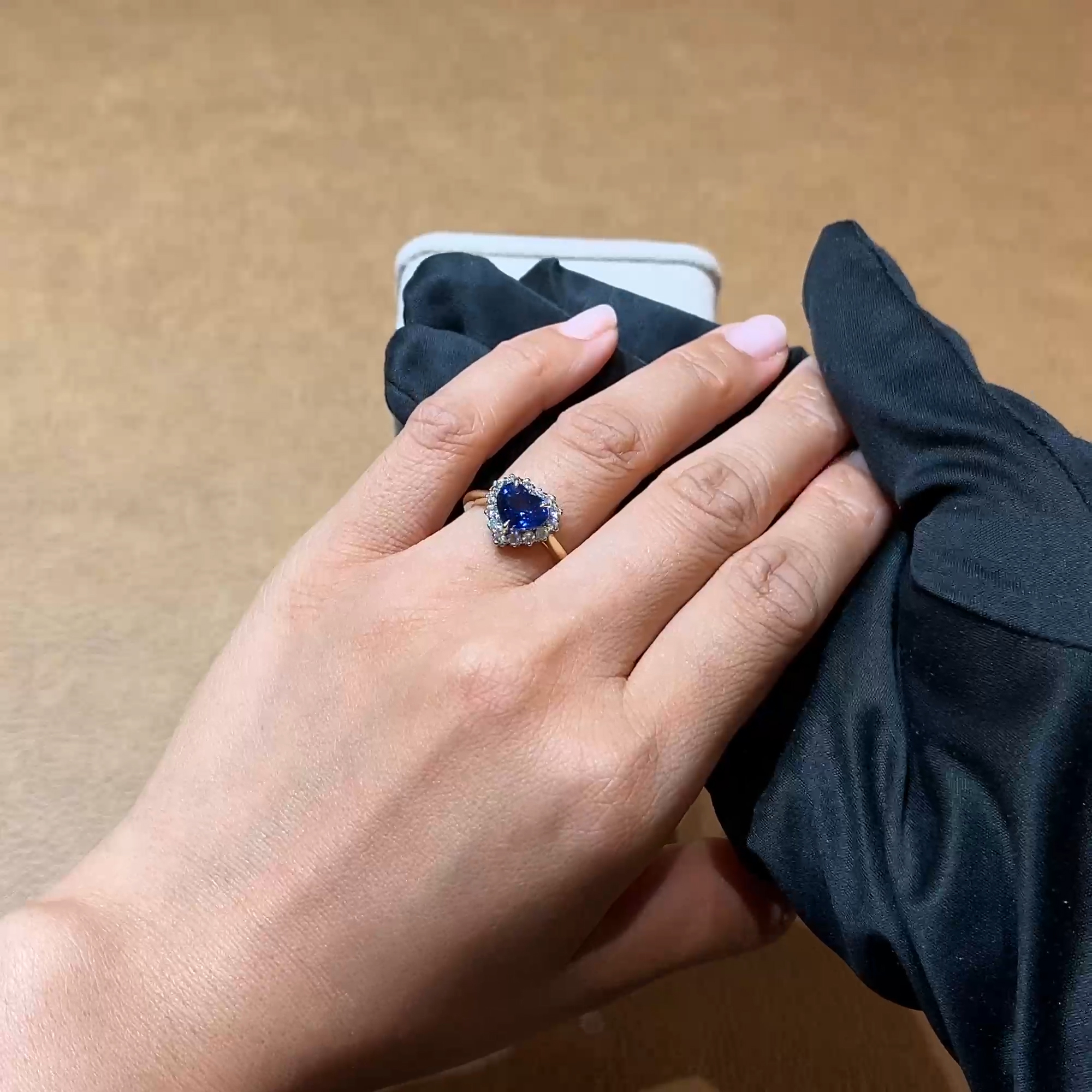 Heartshape 2.54ct Sapphire and Diamond Cluster Ring in 18ct Yellow Gold and Platinum 