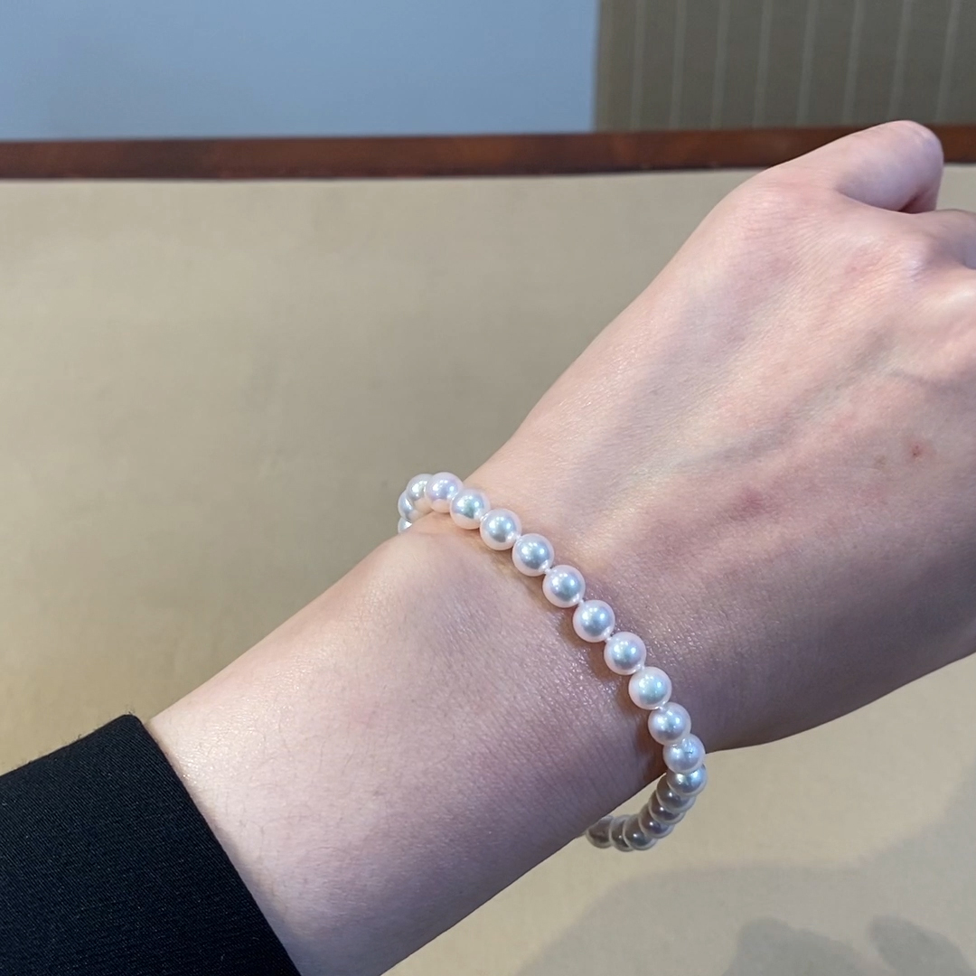 Akoya Pearl Bracelet in 18ct White Gold